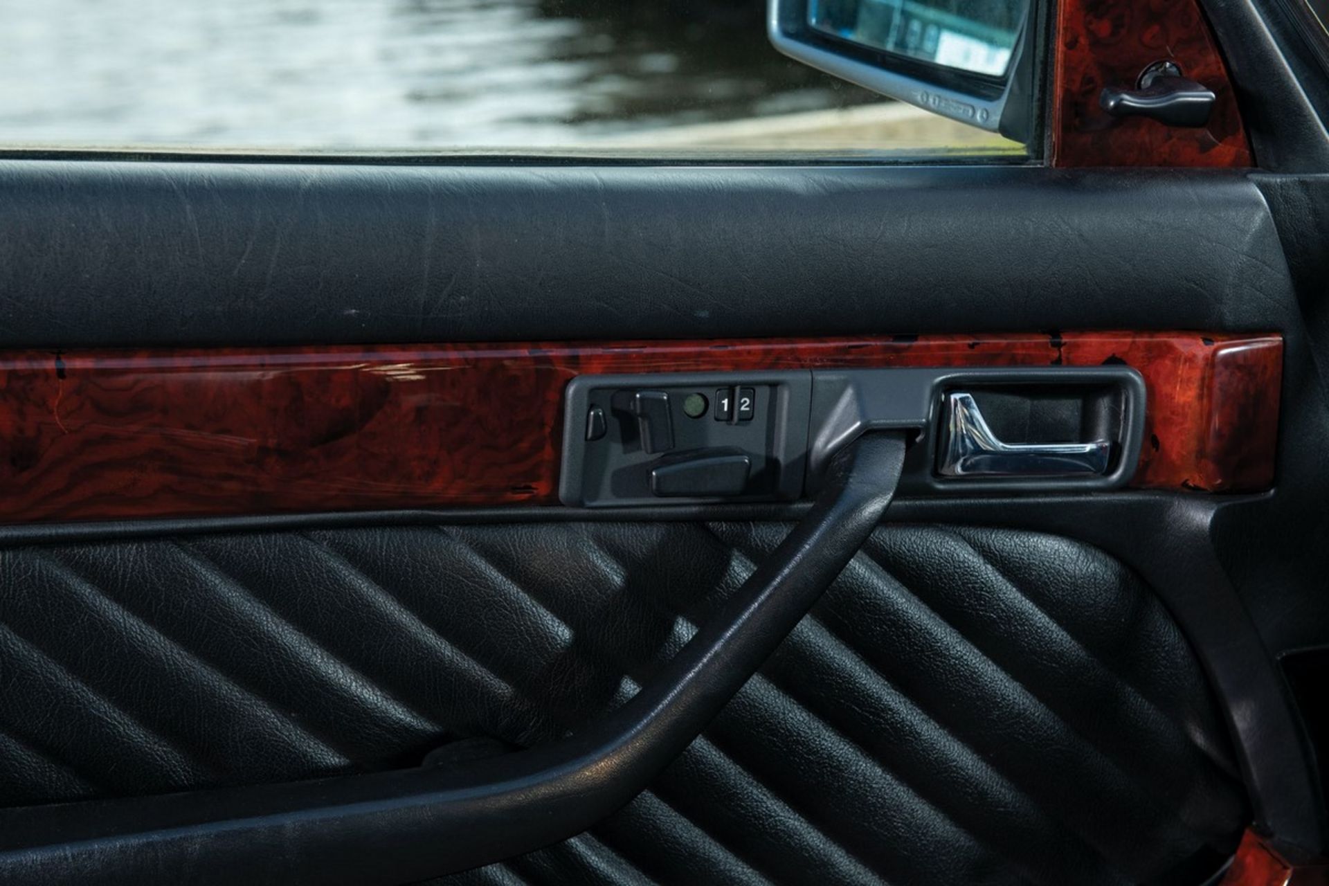 1989 Mercedes-Benz 560 SEL 6.0