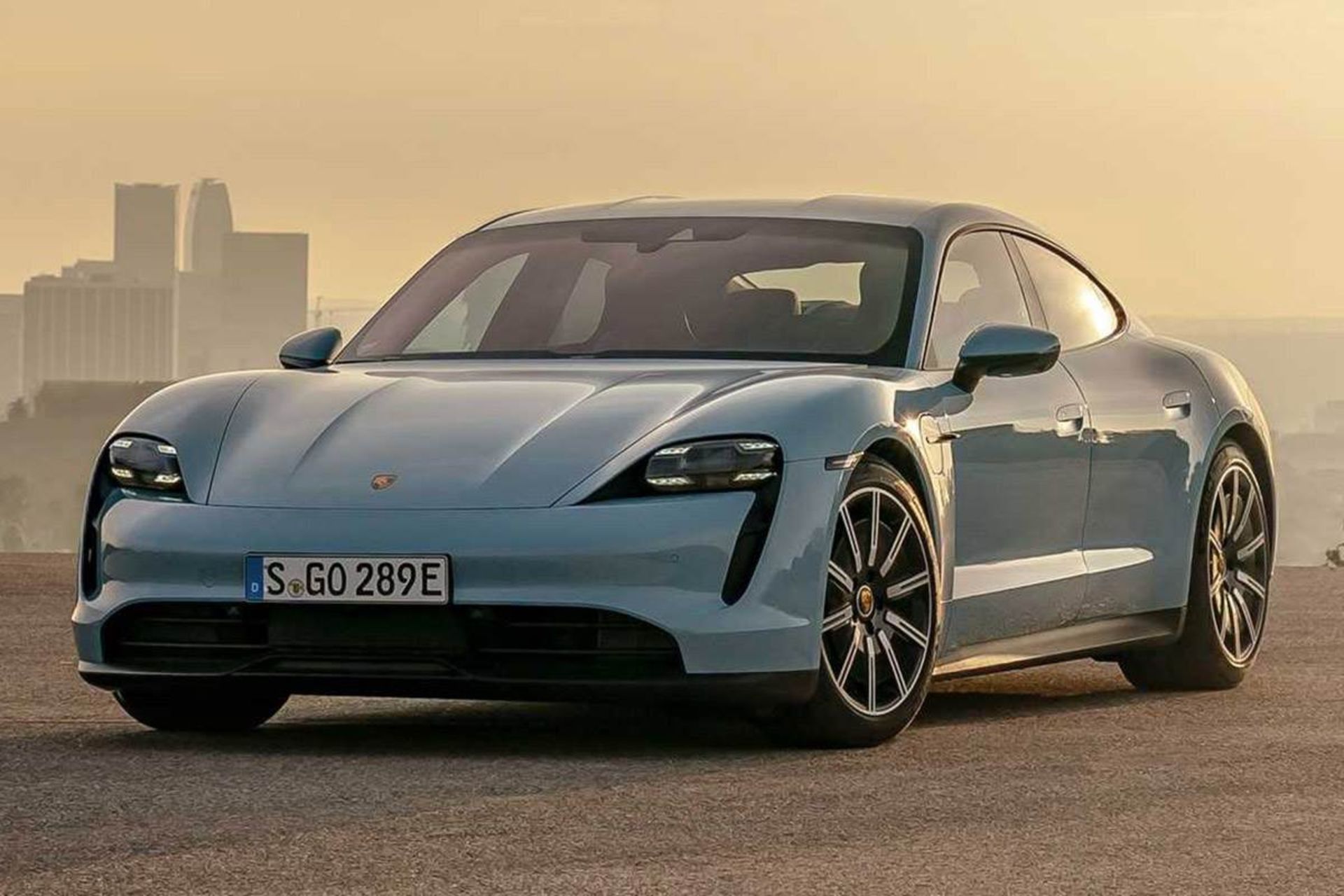 Porsche Taycan 4S / پورشه تایکان 