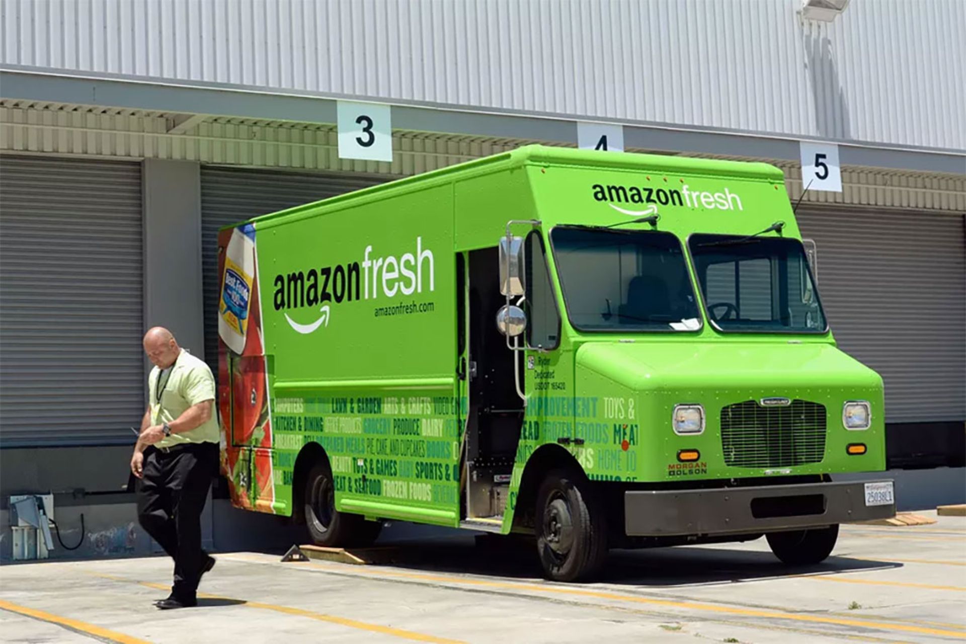 شرایط نامناسب کارگران انبار آمازون