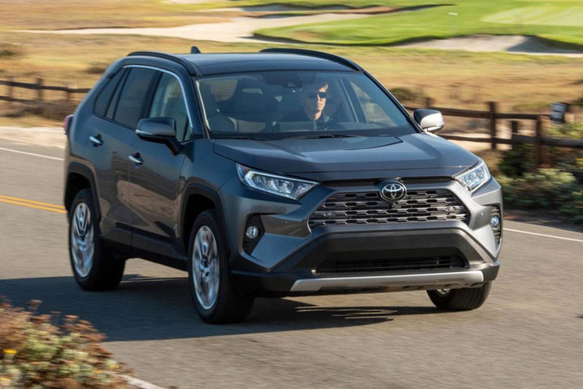 Toyota RAV4 / تویوتا راو4