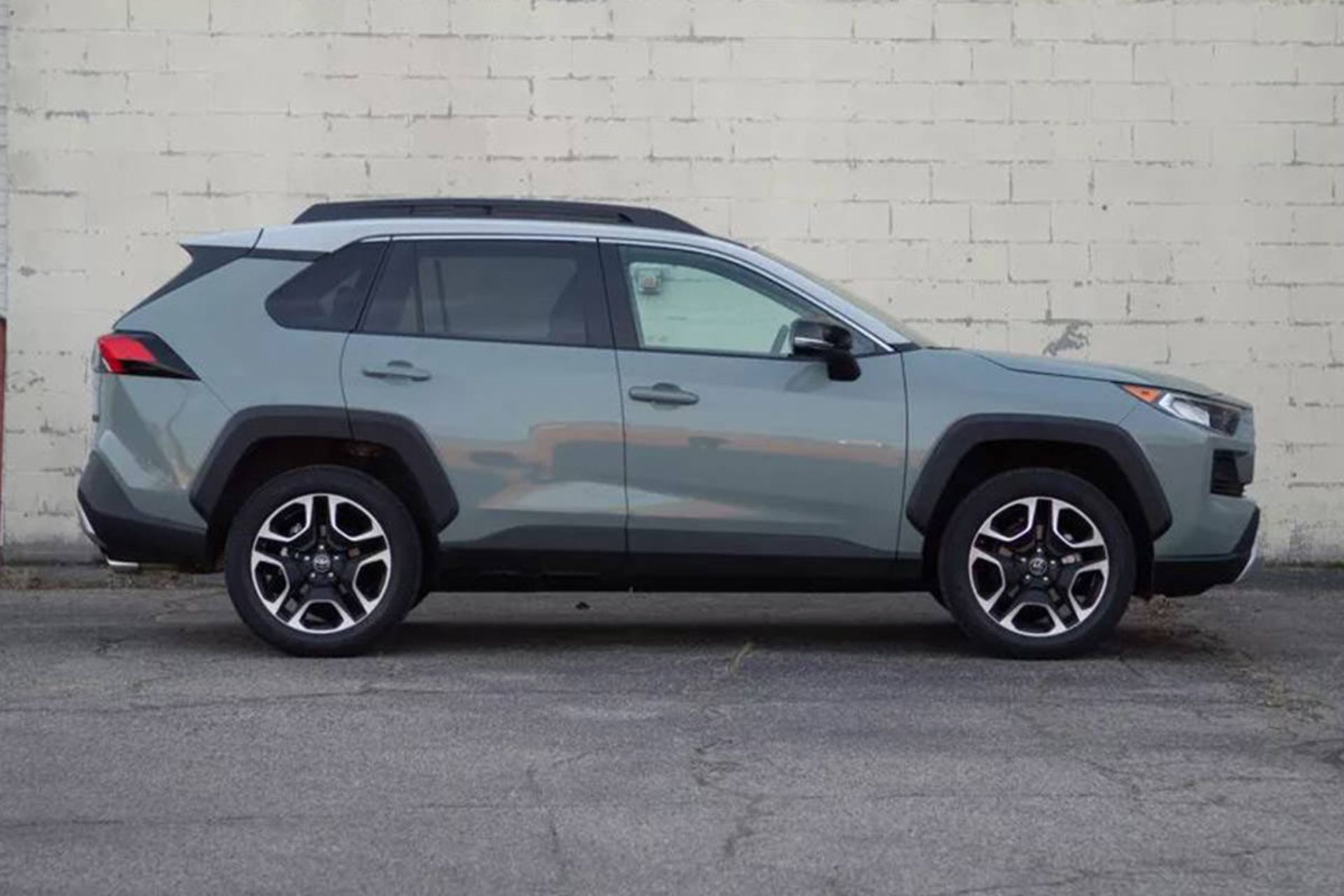تویوتا RAV4