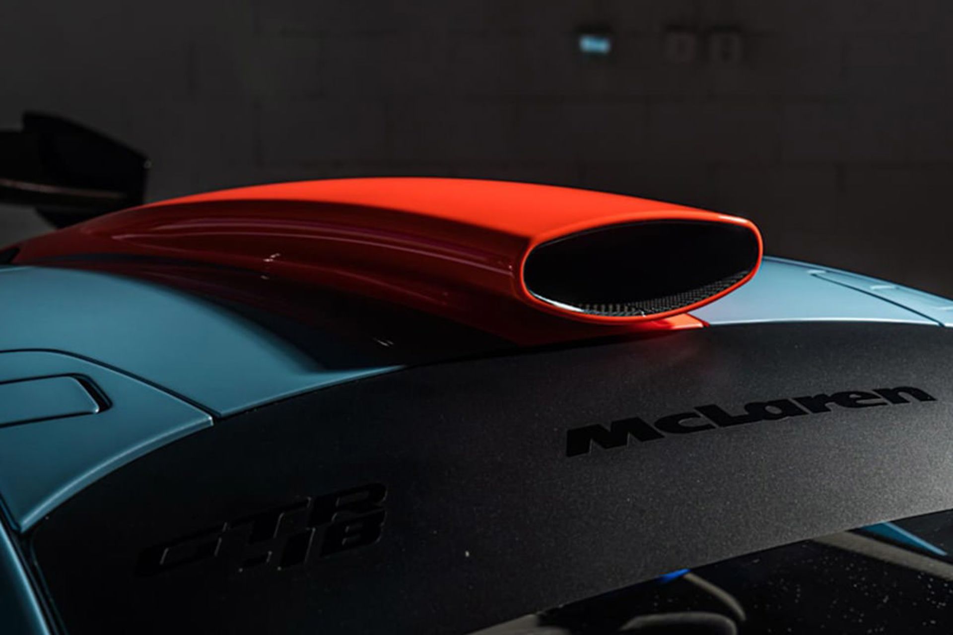 مک‌لارن P1 GTR-18