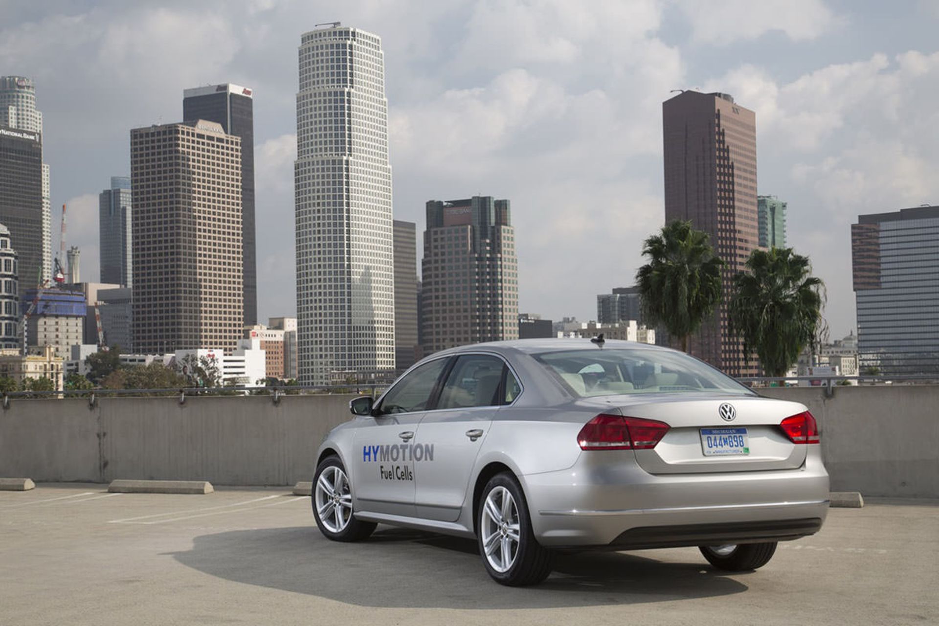 Volkswagen hydrogen car / فولکس واگن خودروی هیدروژنی