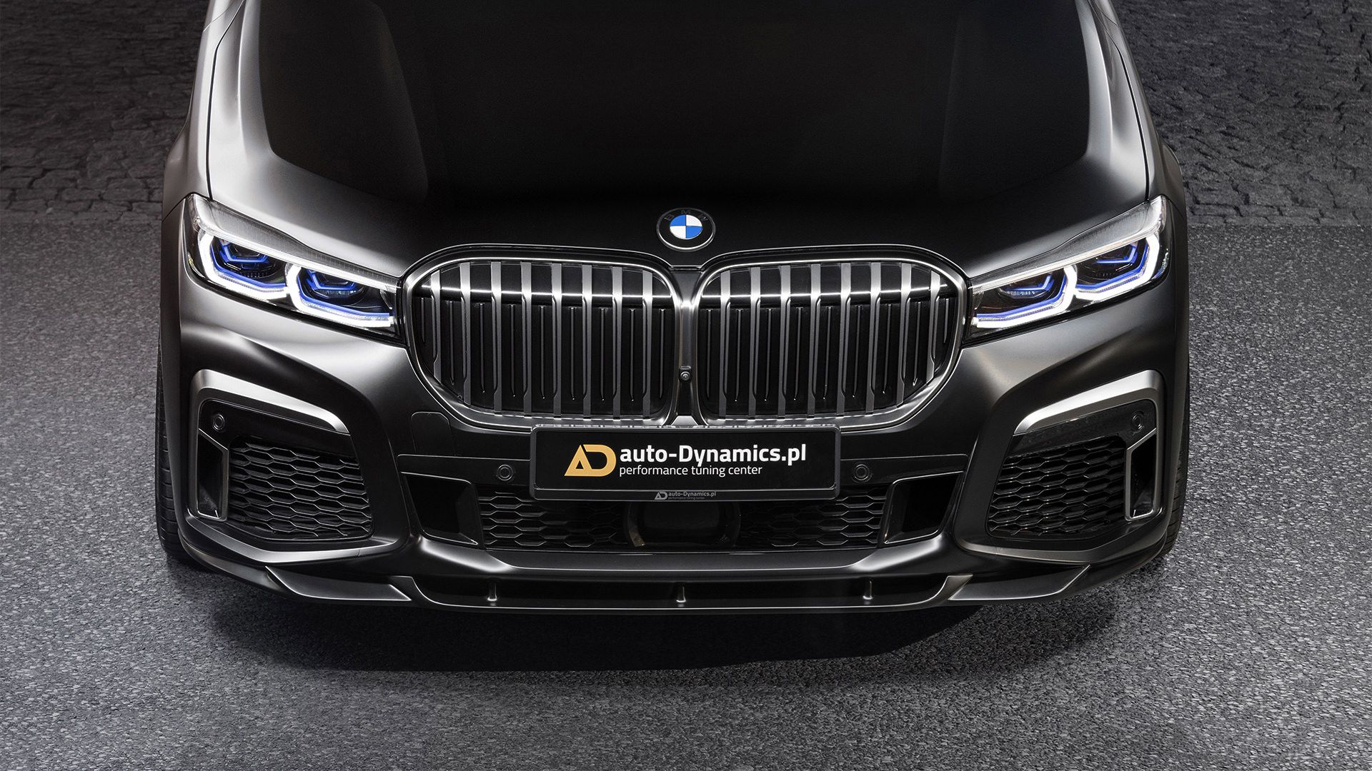 BMW M760Li / بی ام و سری 7