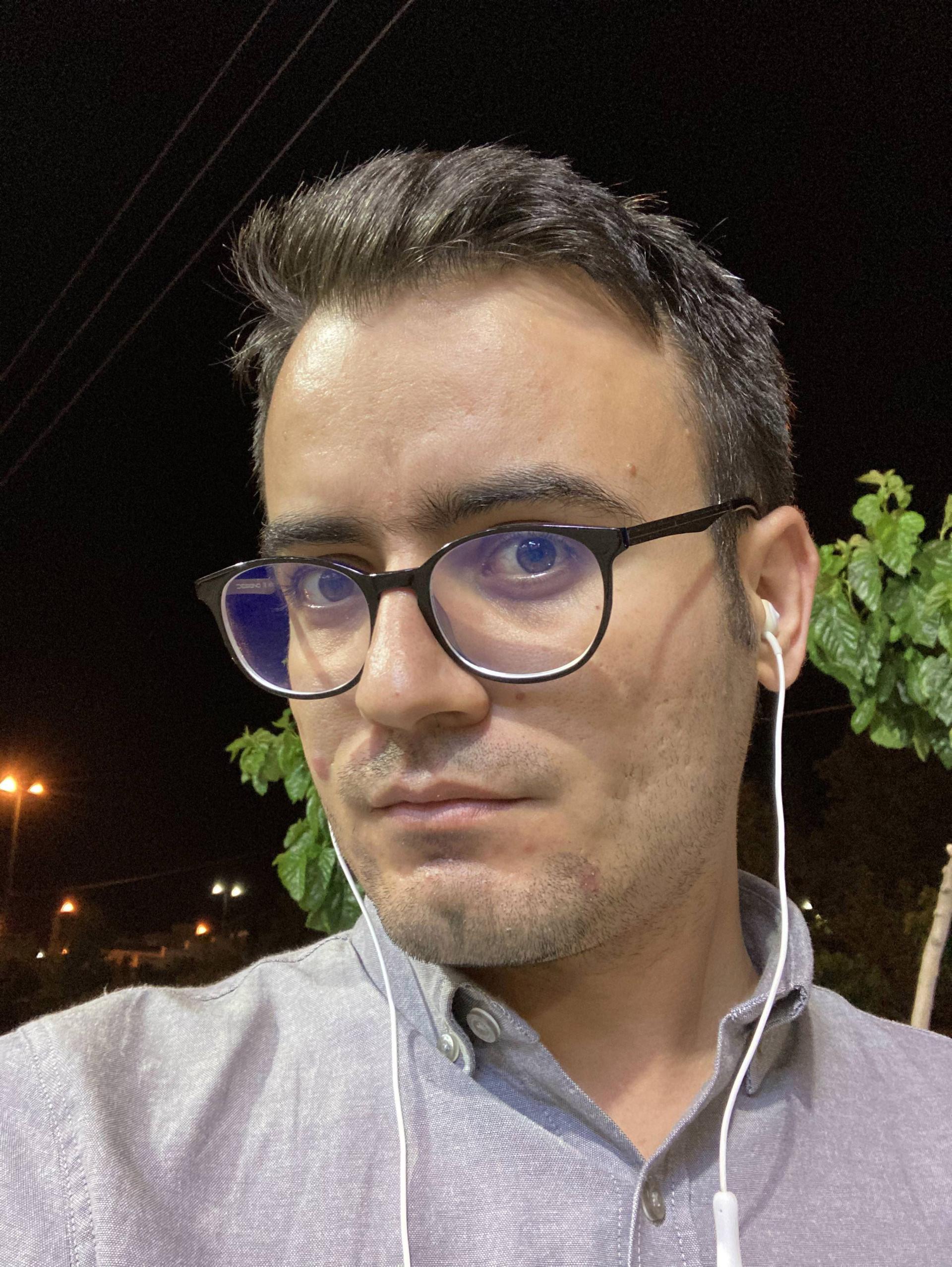 iPhone SE Selfie