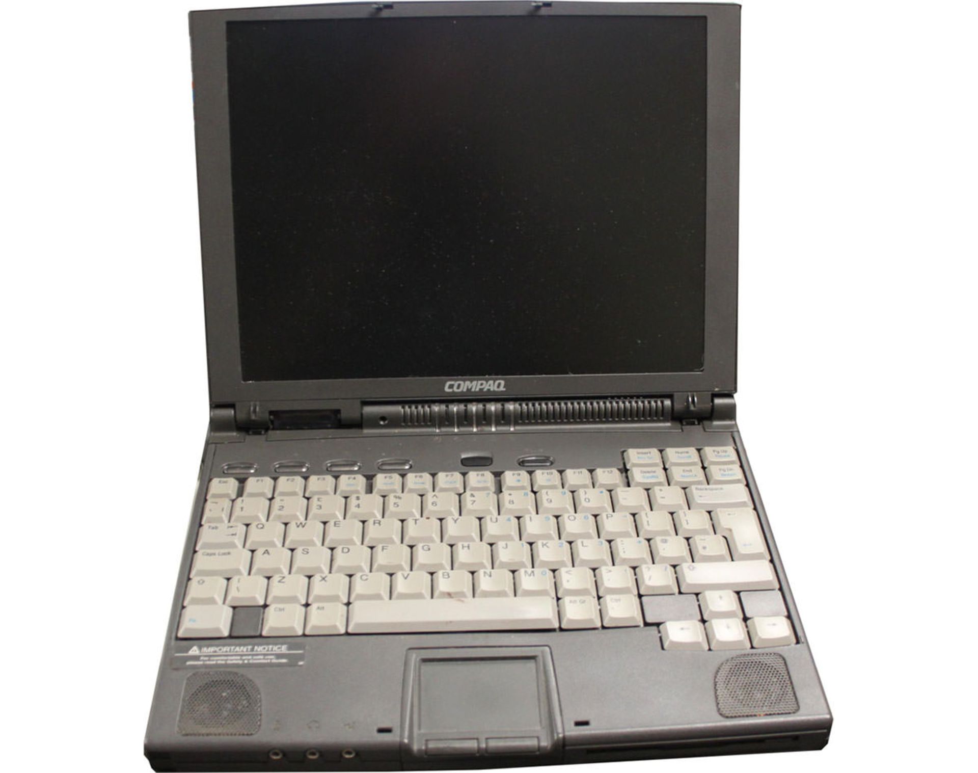 کامپیوتر شخصی همراه کامپک Armada