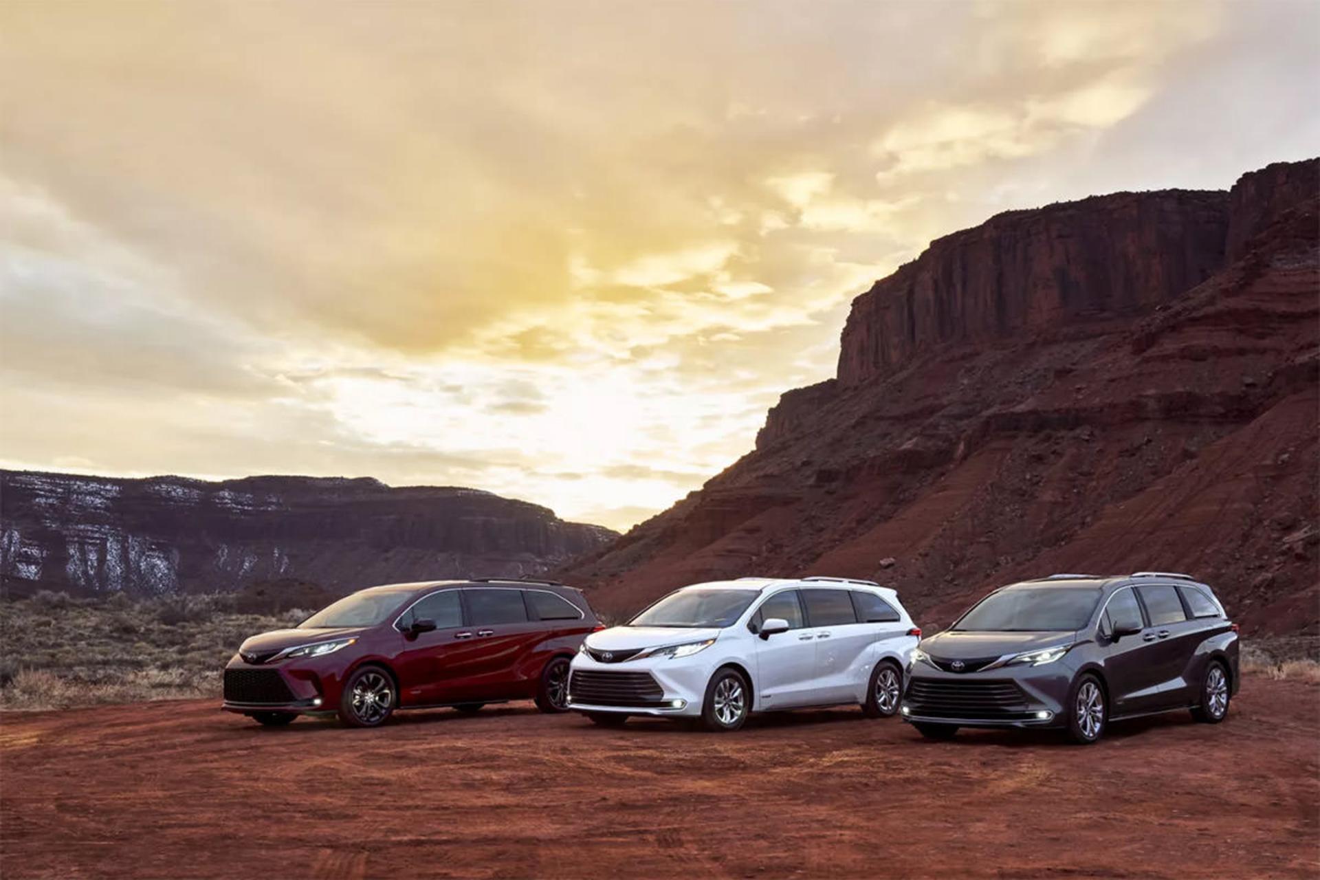 2021 Toyota Sienna minivan / مینی ون تویوتا سیه نا 2021