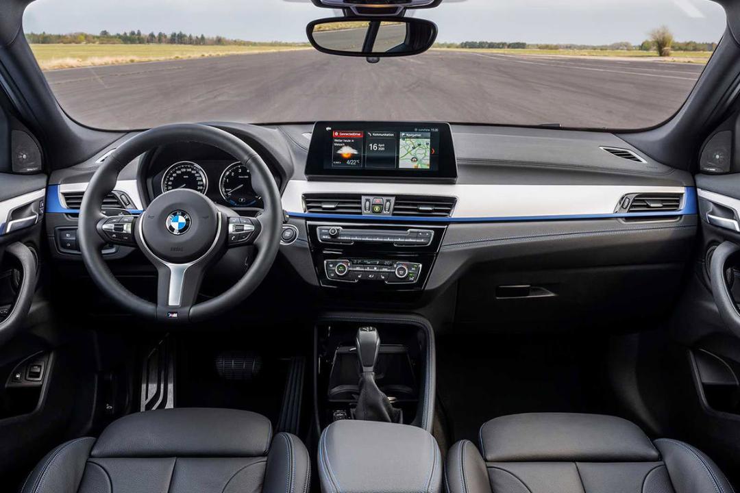 X2 xDrive25e بی‌ام‌و