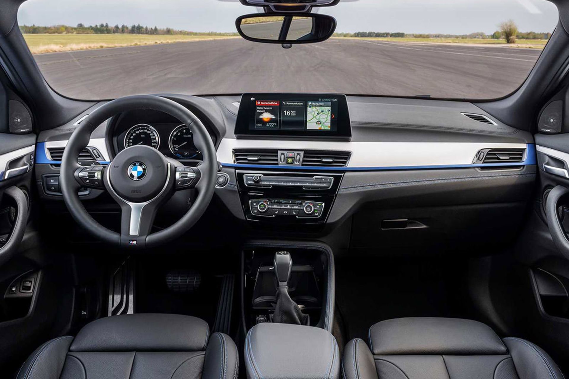 X2 xDrive25e بی‌ام‌و