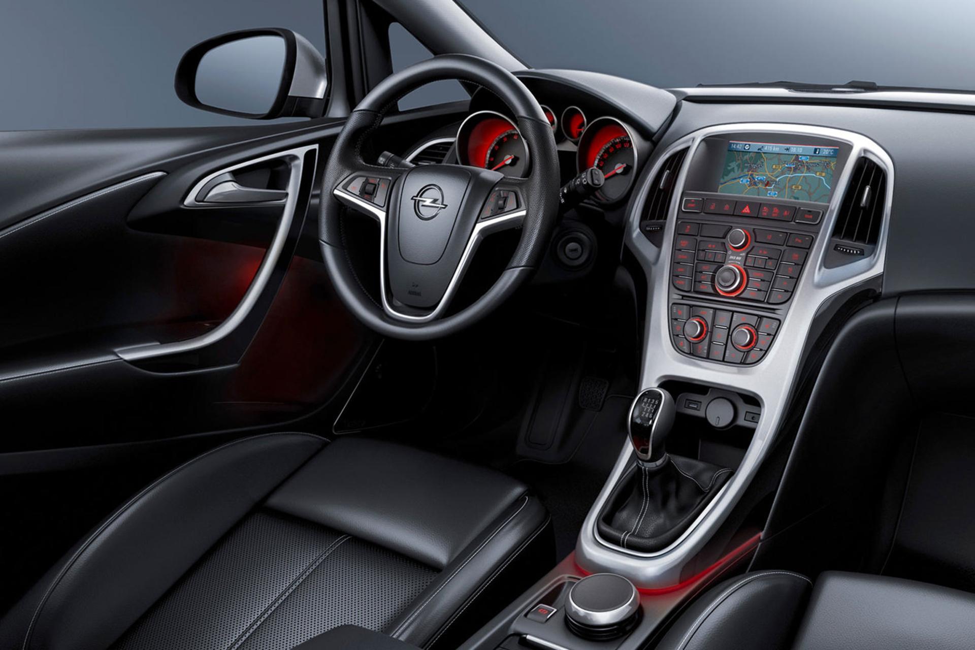 Opel Astra 2013