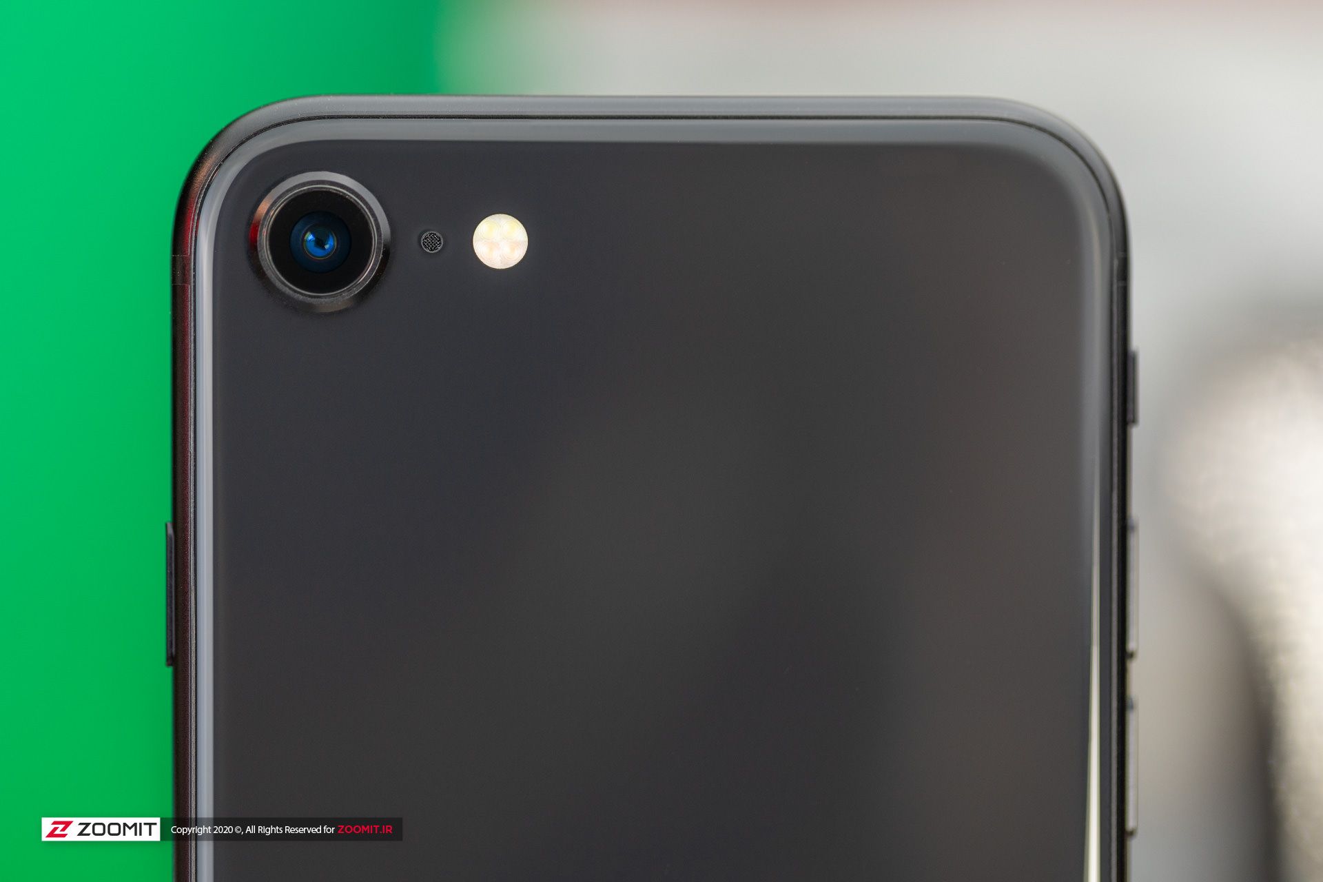 آیفون اس ای ۲۰۲۰ / iPhone SE 2020