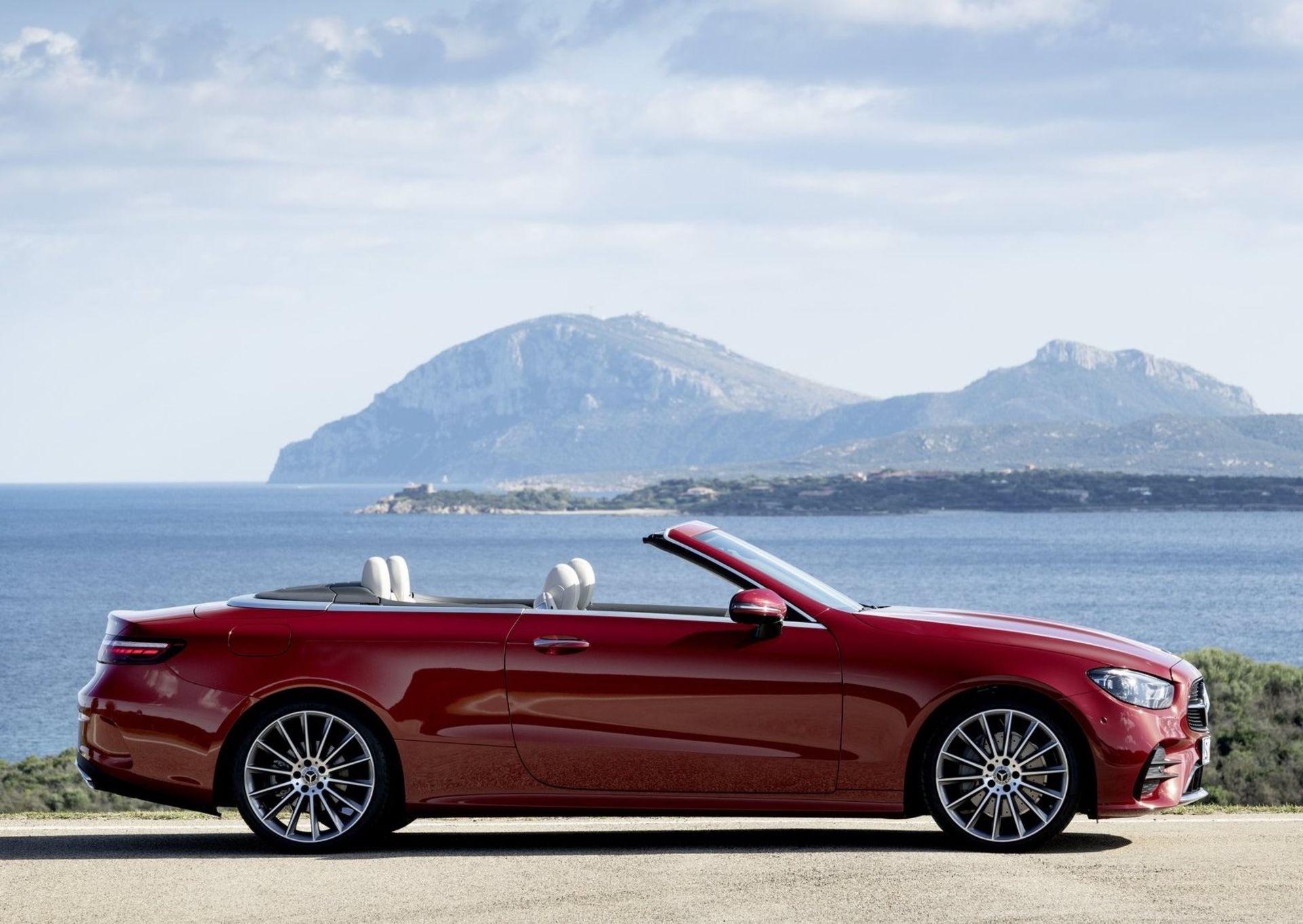 Mercedes-Benz E-Class 2021