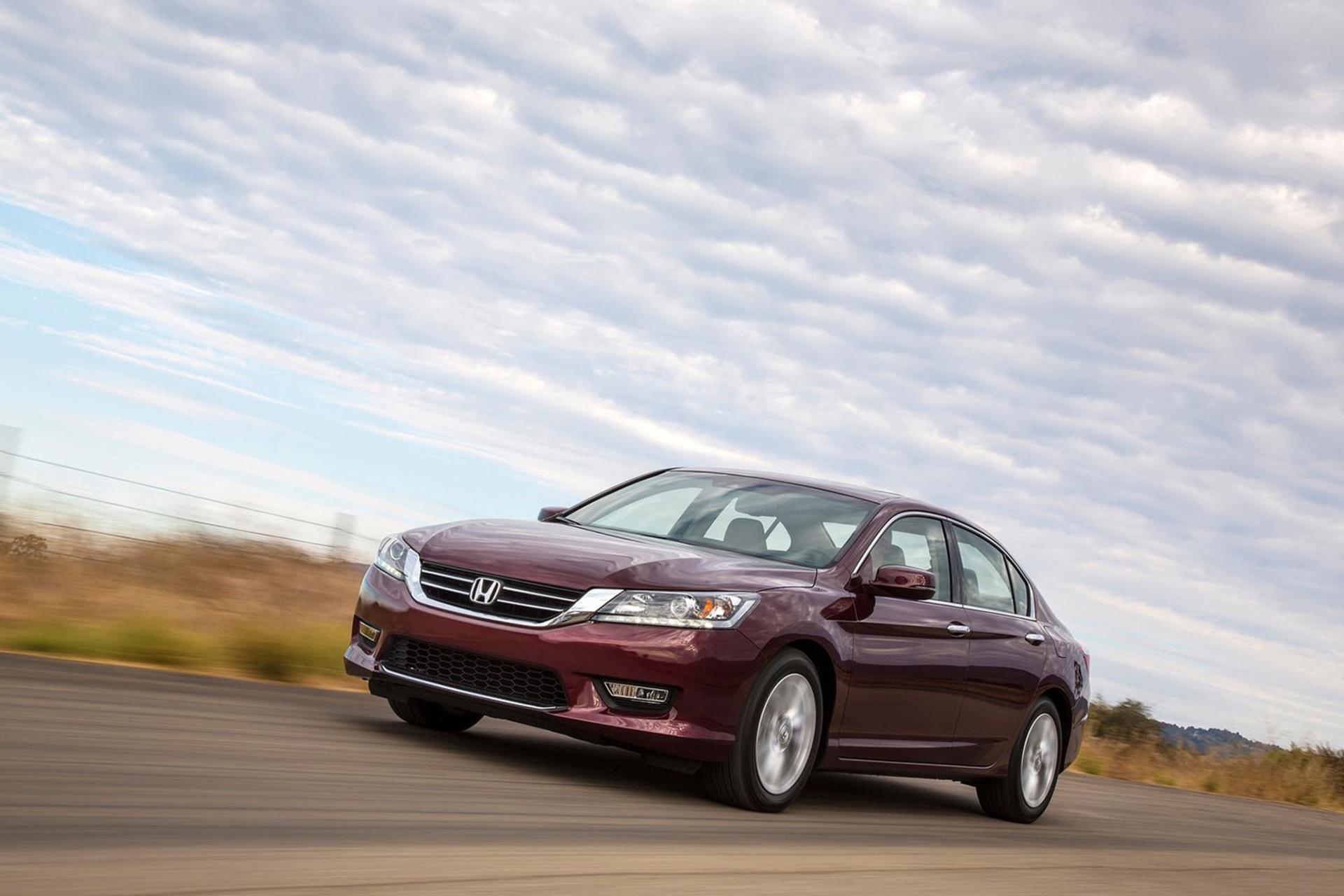 خودرو هوندا آکورد ۲۰۱۳ / Honda Accord 2013 نمای جلو ۰۳