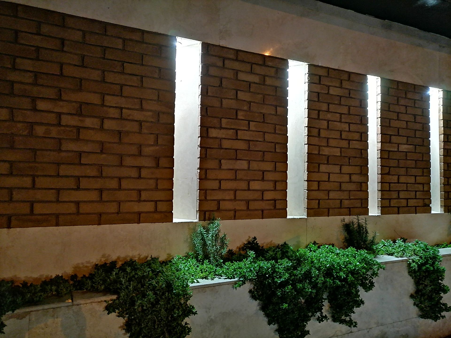 عکس از آجرنمای ساختمان