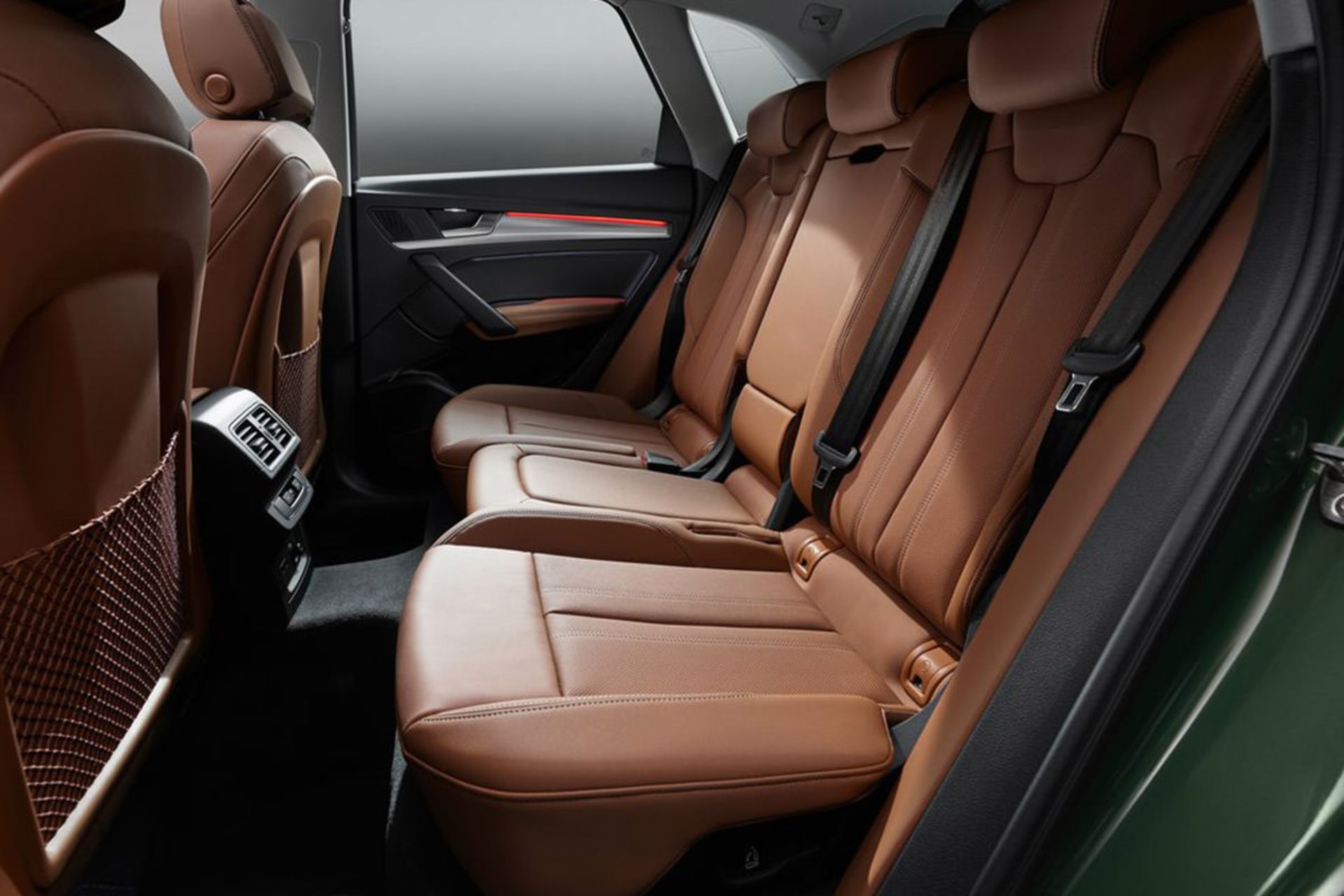 صندلی‌های عقب شاسی بلند آئودی Q5