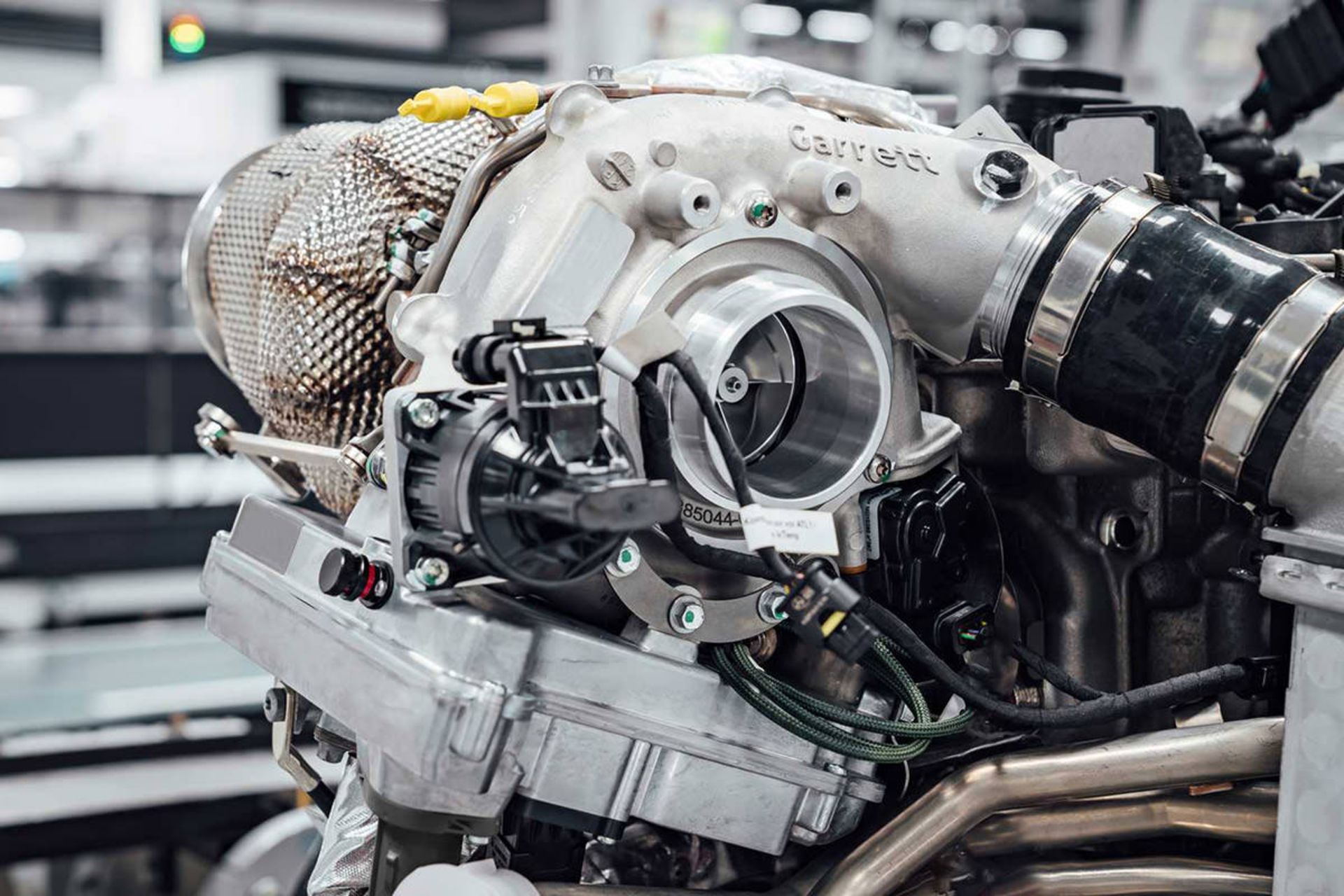 پیشرانه مرسدس بنز مجهز به توربوشارژر برقی garret