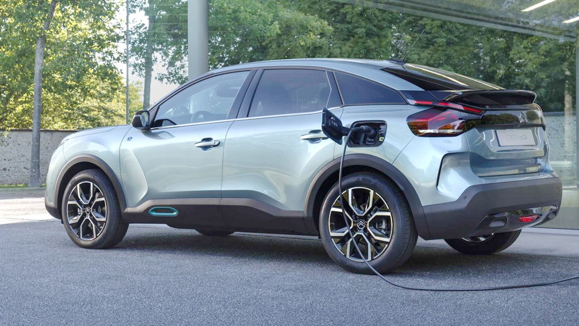 citroen c4  سیتروئن سی 4 مدل 2021َ برقی نمای پشت