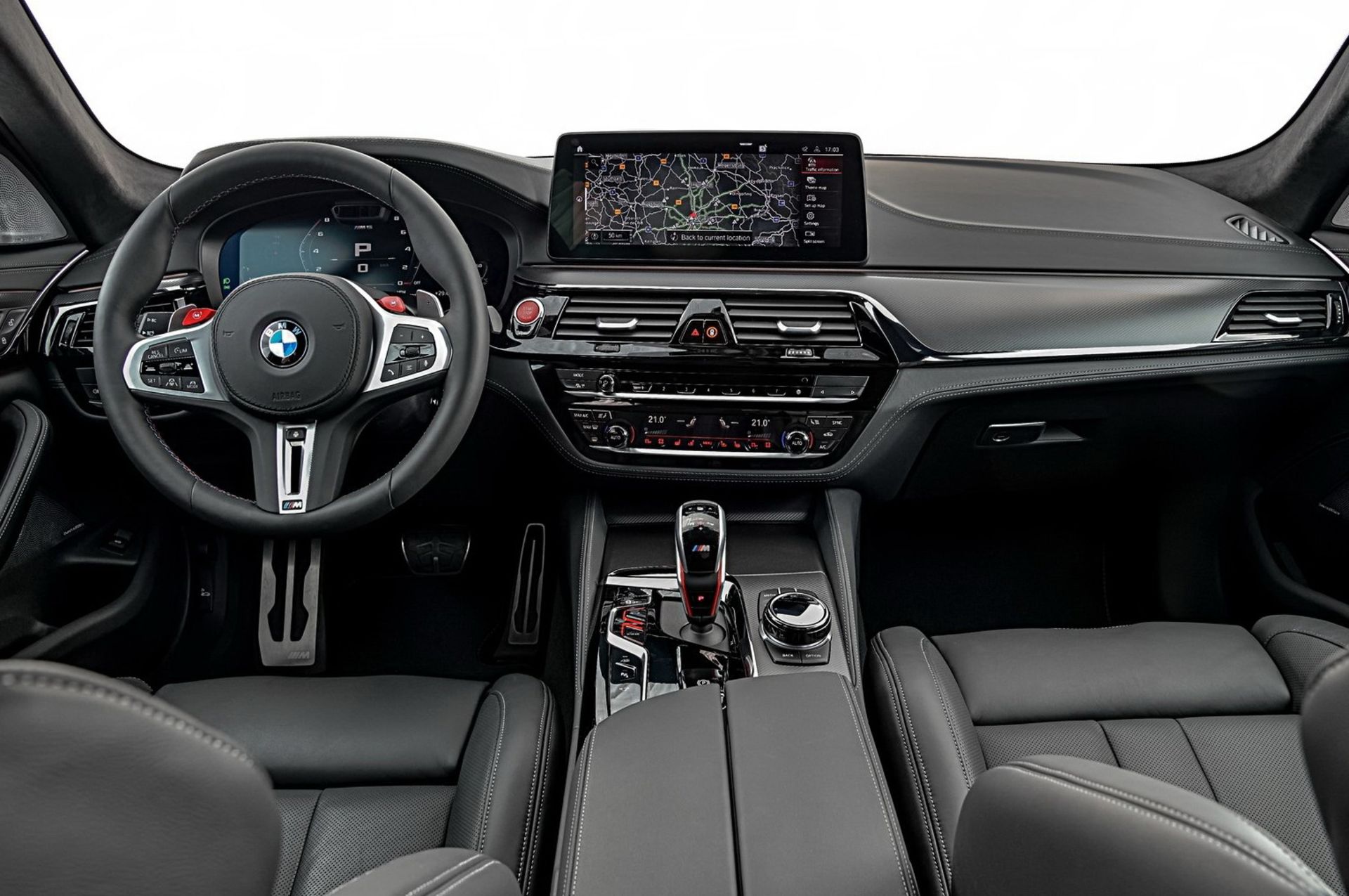 BMW M5  بی ام و ام5 نمای داخلی