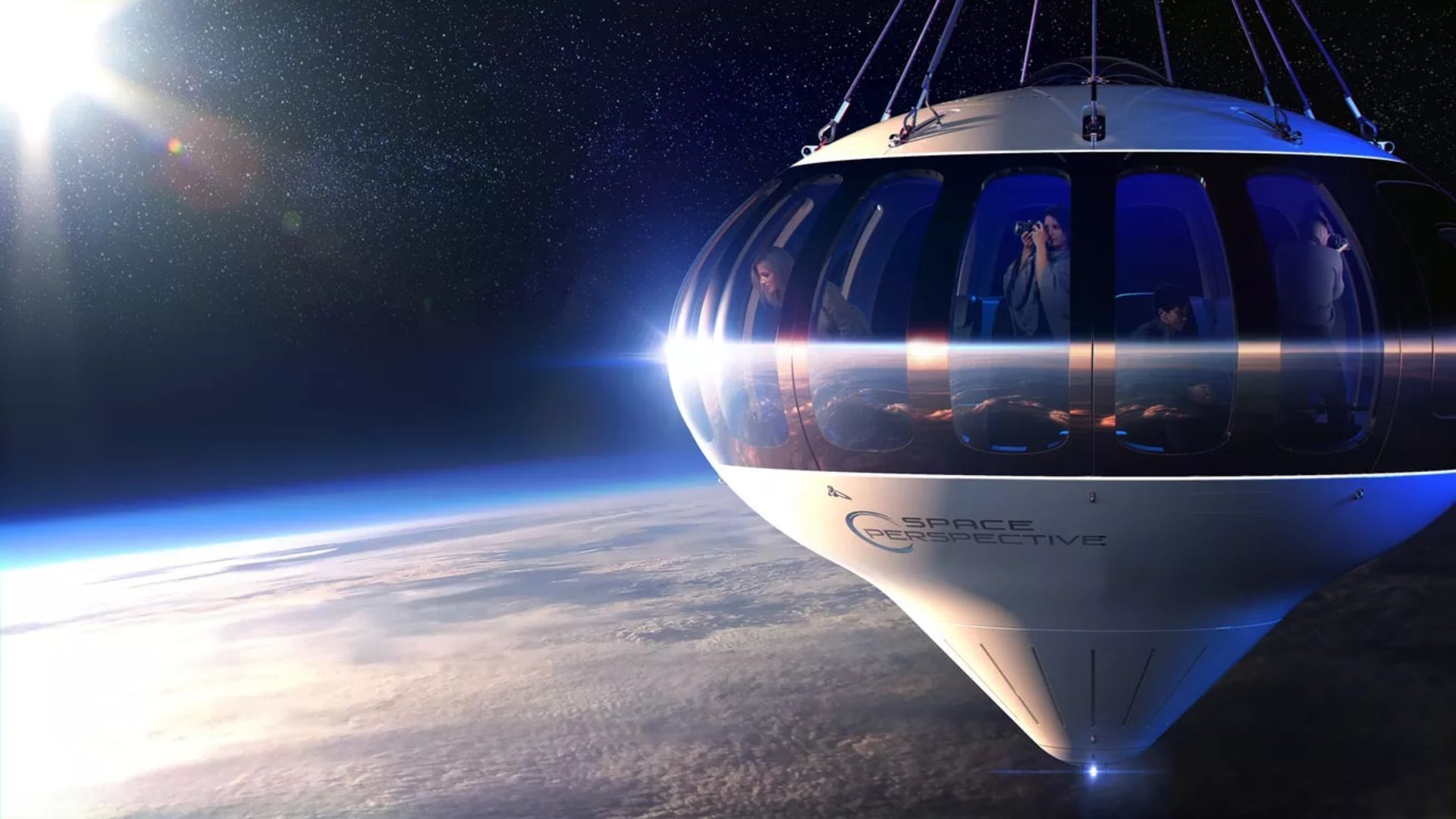 مسافران کپسول نپتون درحال تماشای نمای زمین