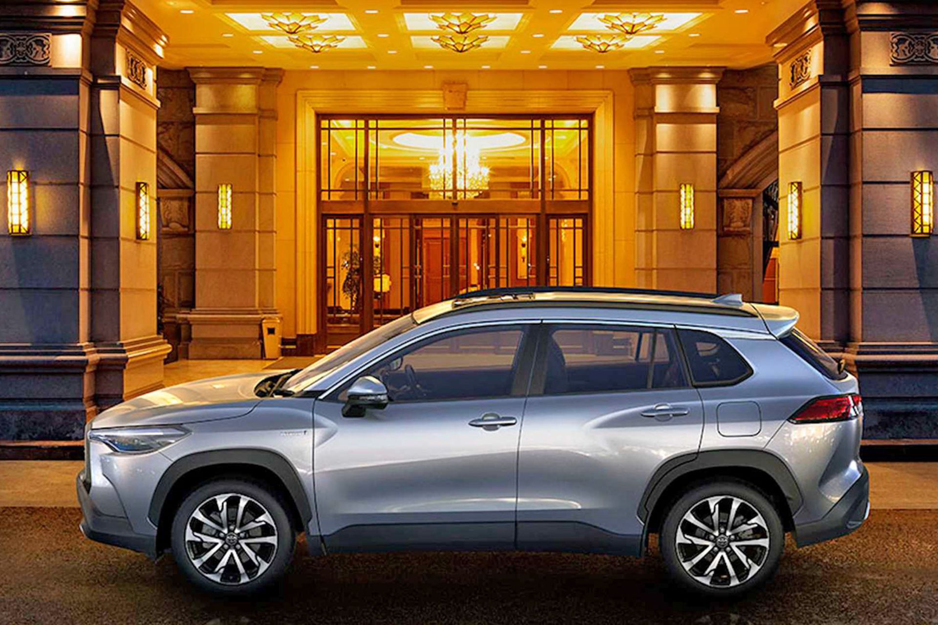  Toyota Corolla Cross / تویوتا کرولا کراس نمای جانبی