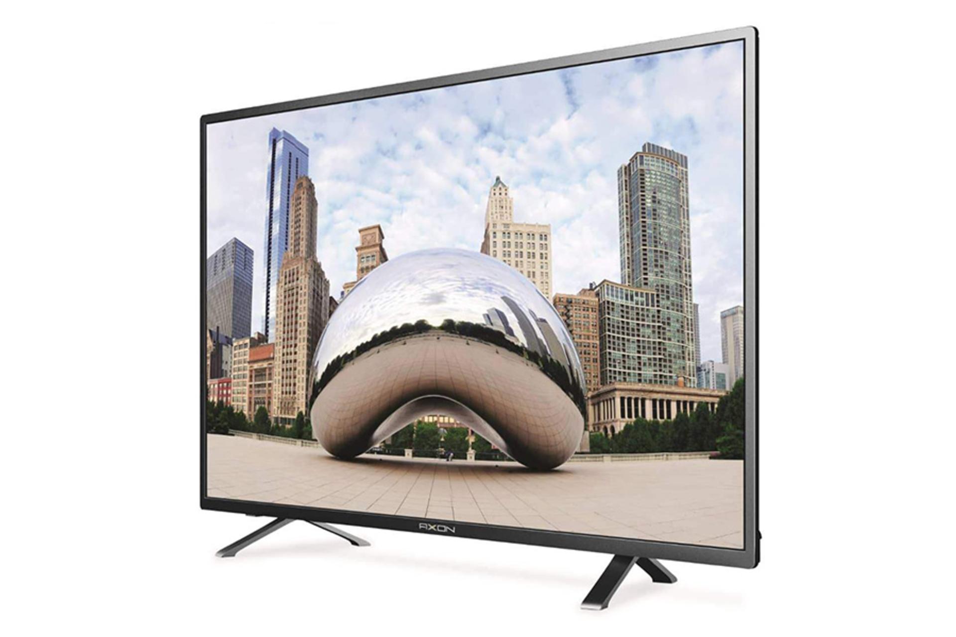 نمای نیم رخ تلویزیون آکسون XT-4390S مدل 43 اینچ با صفحه روشن و پایه های دوشاخه