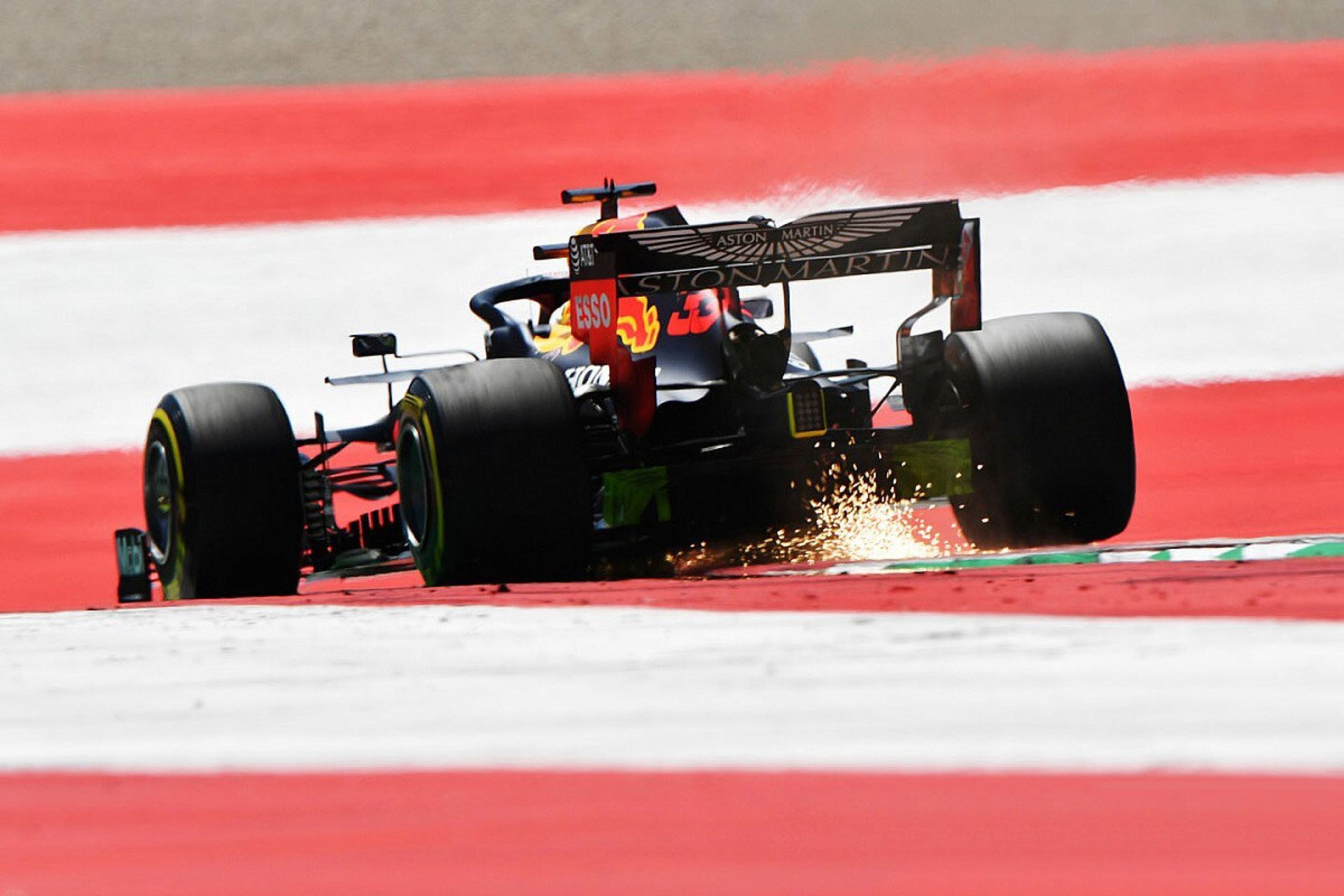 خودرو فرمول یک مکس وشتاپن از تیم ردبول / red bull