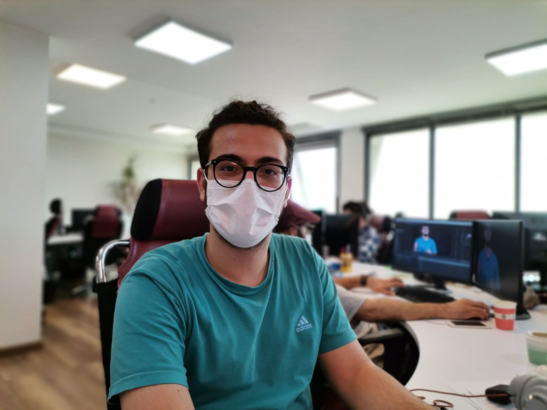 نمونه عکس دوربین هواوی نوا 7 آی پرتره، امین صدقی