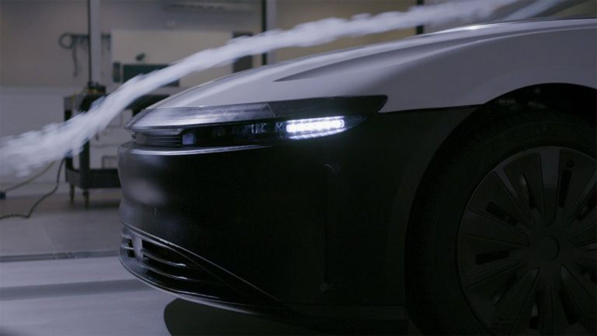 سدان لوکس لوسید ایر / lucid air در آزمایش تونل باد