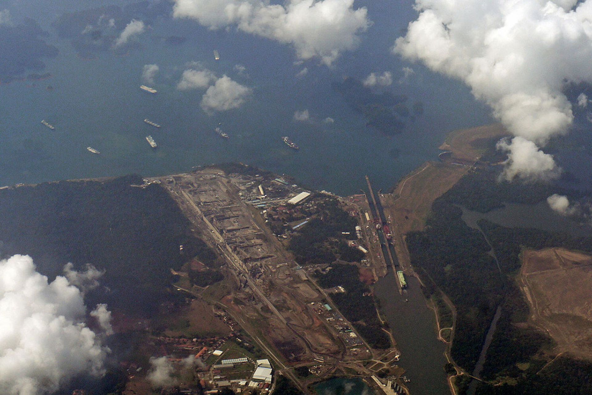 تصویر هوایی کانال پاناما / Panama Canal