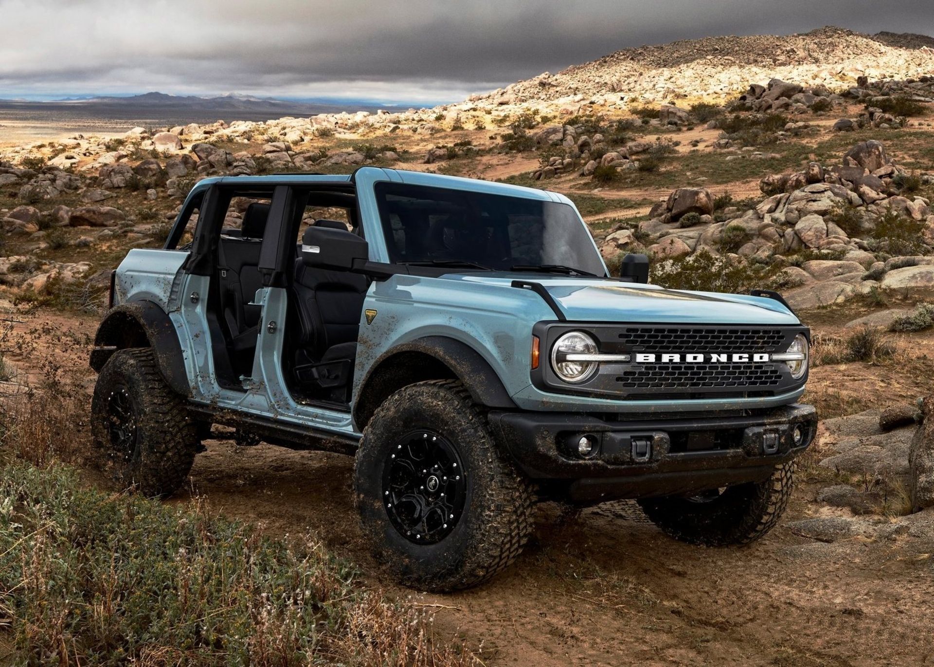 ford bronco فورد برونکو 4در 2021