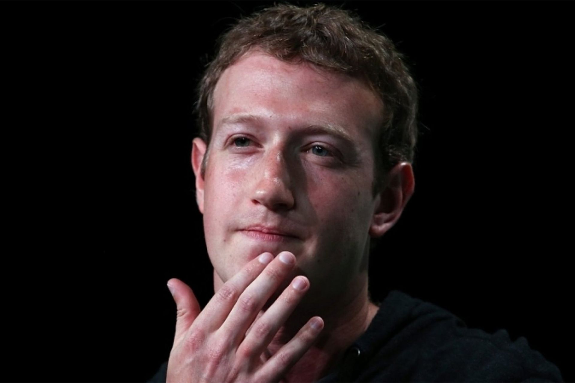 مرجع متخصصين ايران مارك زاكربرگ / Mark Zuckerberg مديرعامل فيسبوك نگران در حال فكر از نزديك