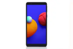 نمای جلو گوشی سامسونگ گلکسی A01 کور با صفحه روشن