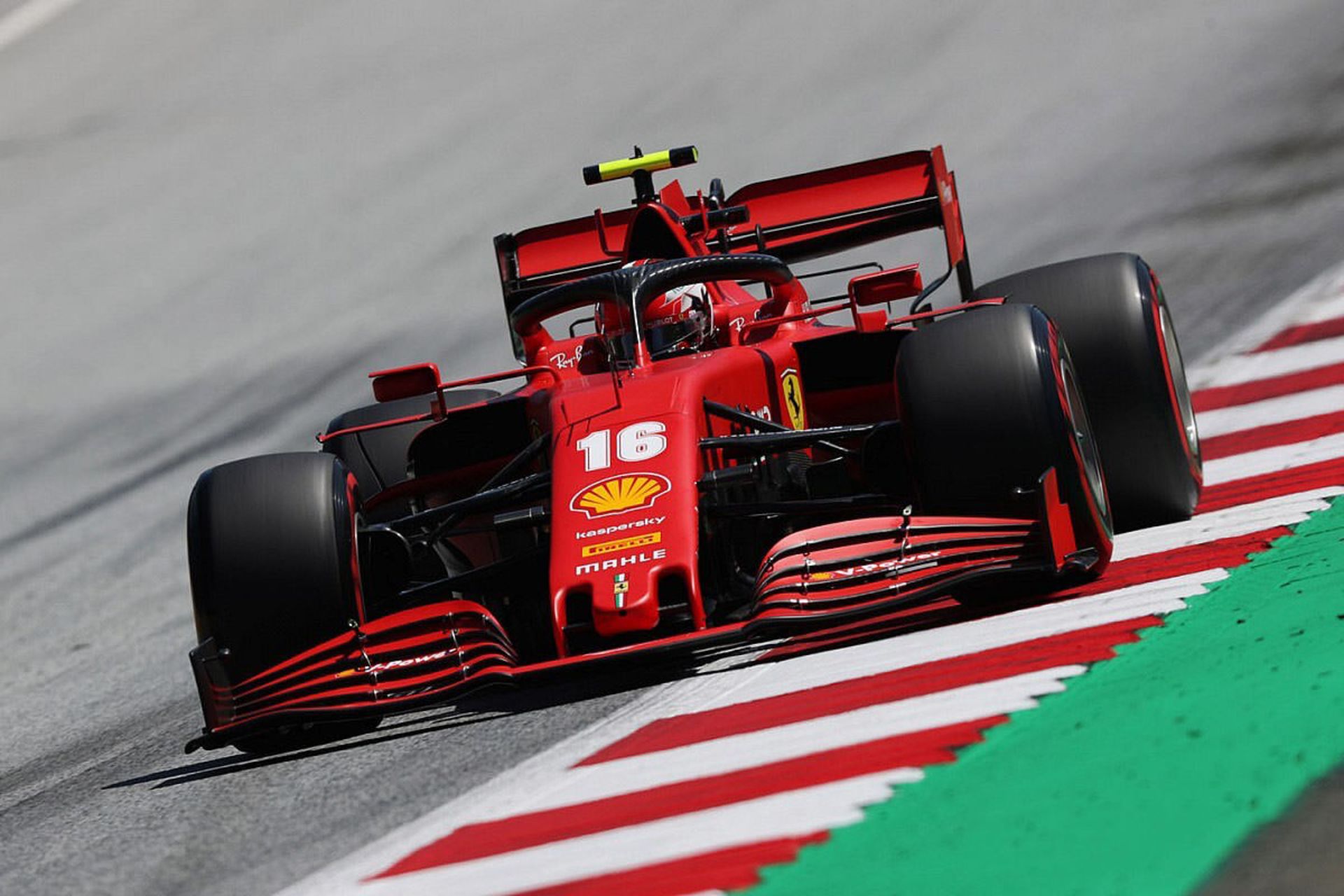 خودروی فرمول یک / formula 1 چارلز لکلرک از تیم فراری / ferrari در گرندپری مجارستان