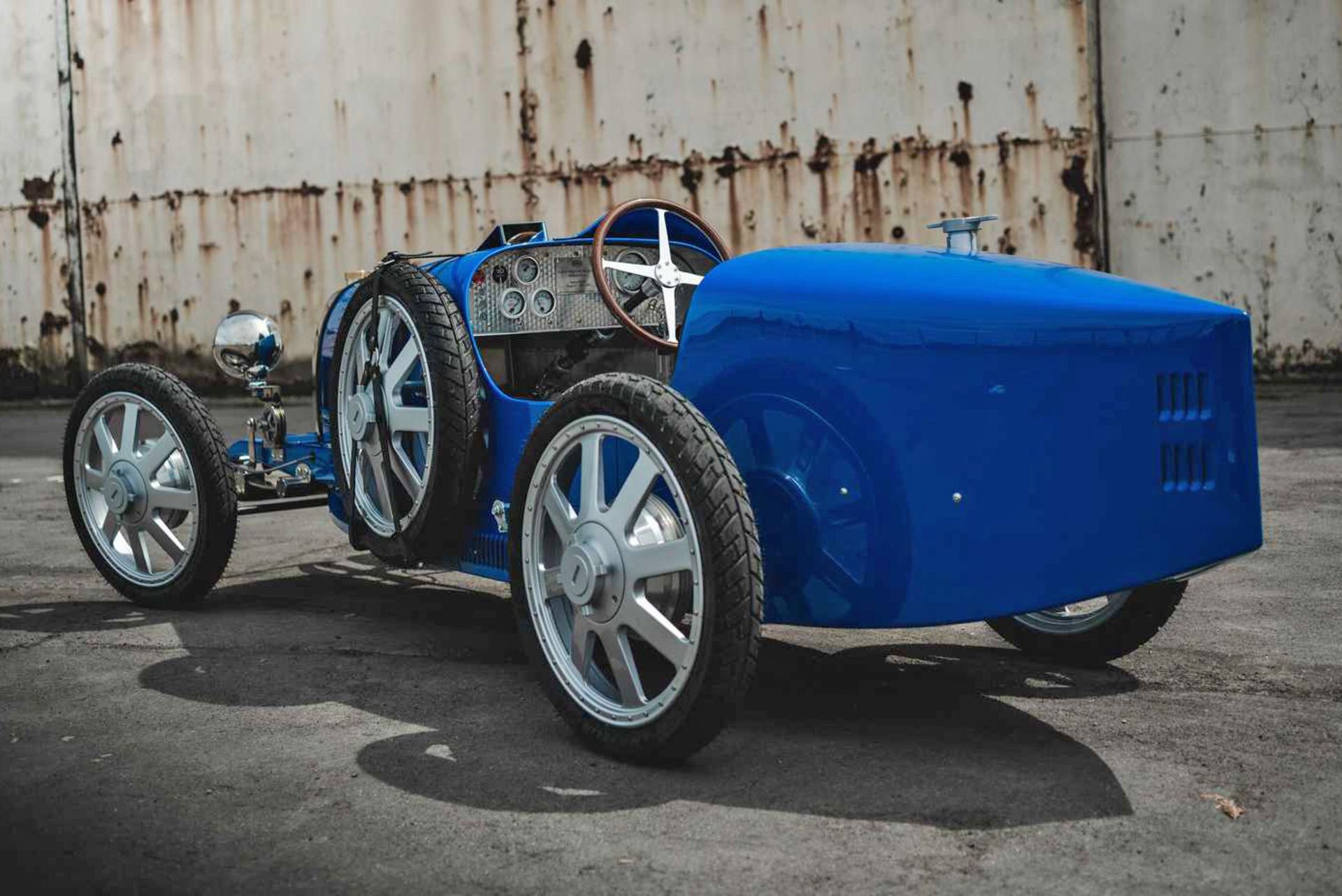 Bugatti Baby II  بچه بوگاتی 2020 نمای پشت