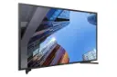 نمای نیمرخ راست تلویزیون سامسونگ M5000 مدل 40 اینچ با صفحه روشن