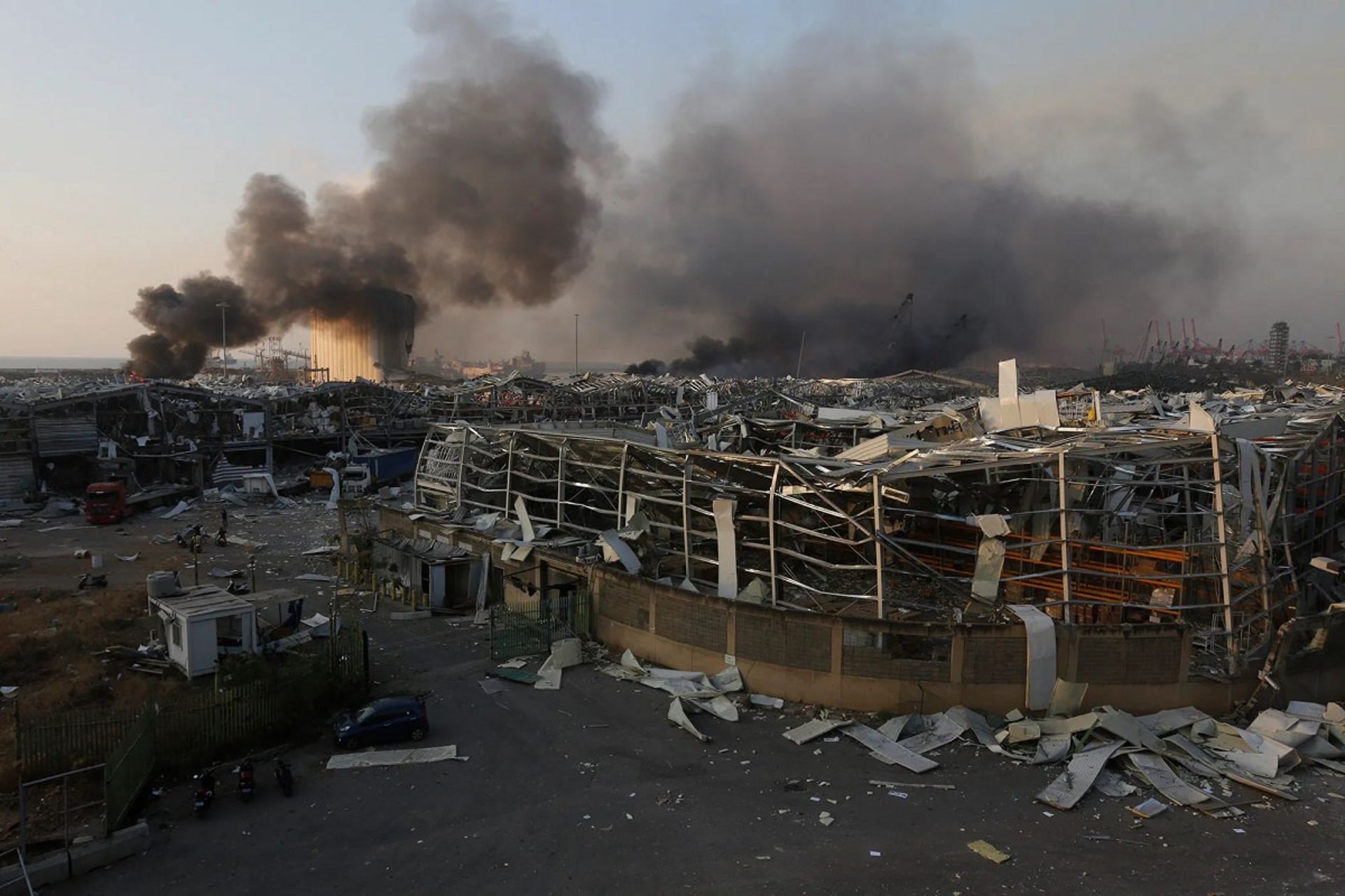 مرجع متخصصين ايران بقاياي محل انفجار در بندر بيروت