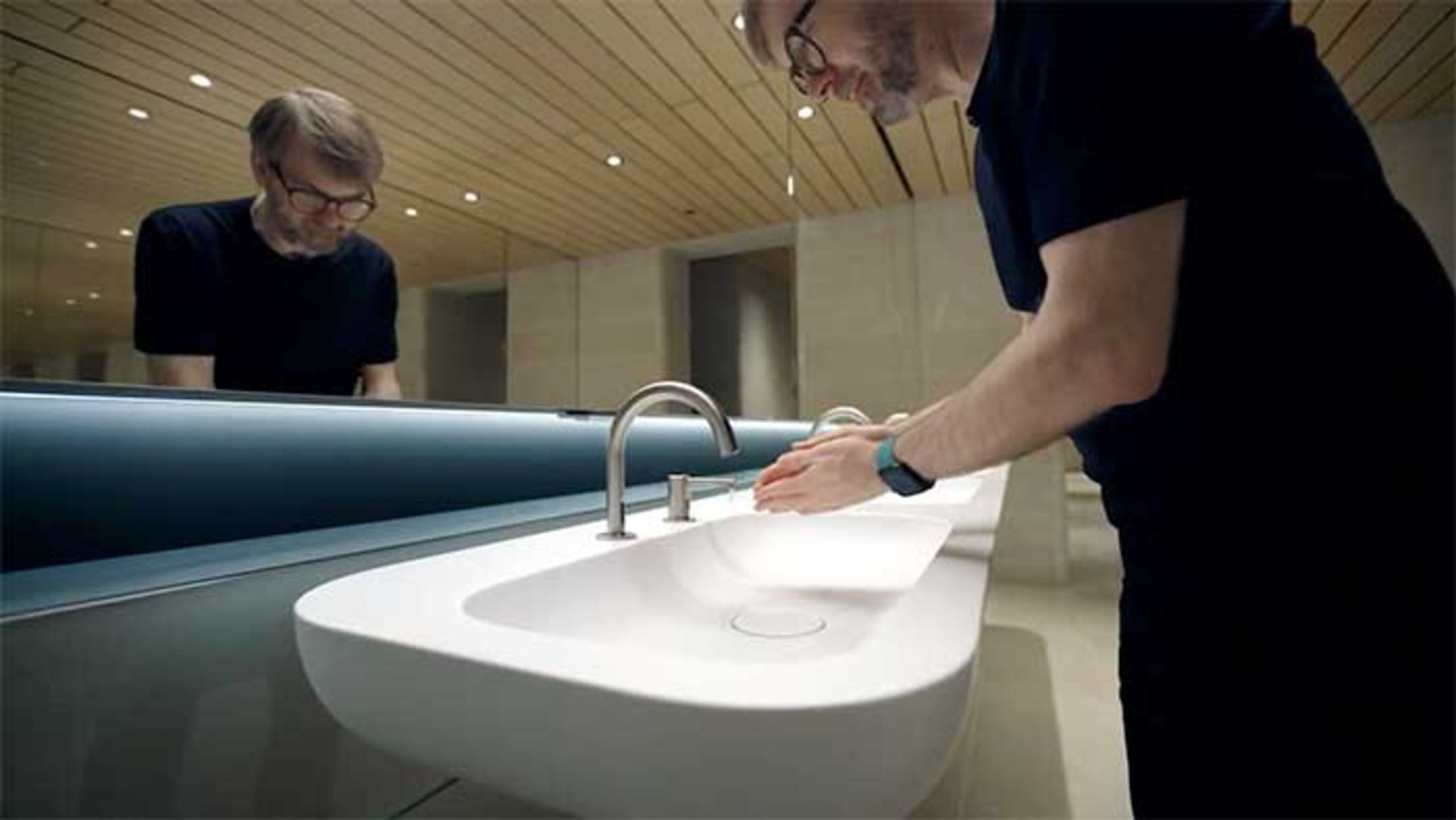 دستیار شستشوی دست اپل واچ