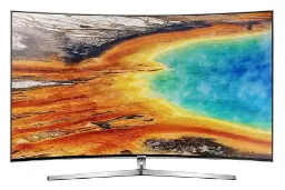 نمای جلو تلویزیون سامسونگ MU10000 مدل 55 اینچ با صفحه روشن