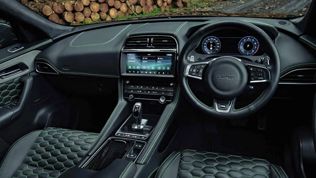 Jaguar f-pace Lister Stealth لستر استیلت کابین