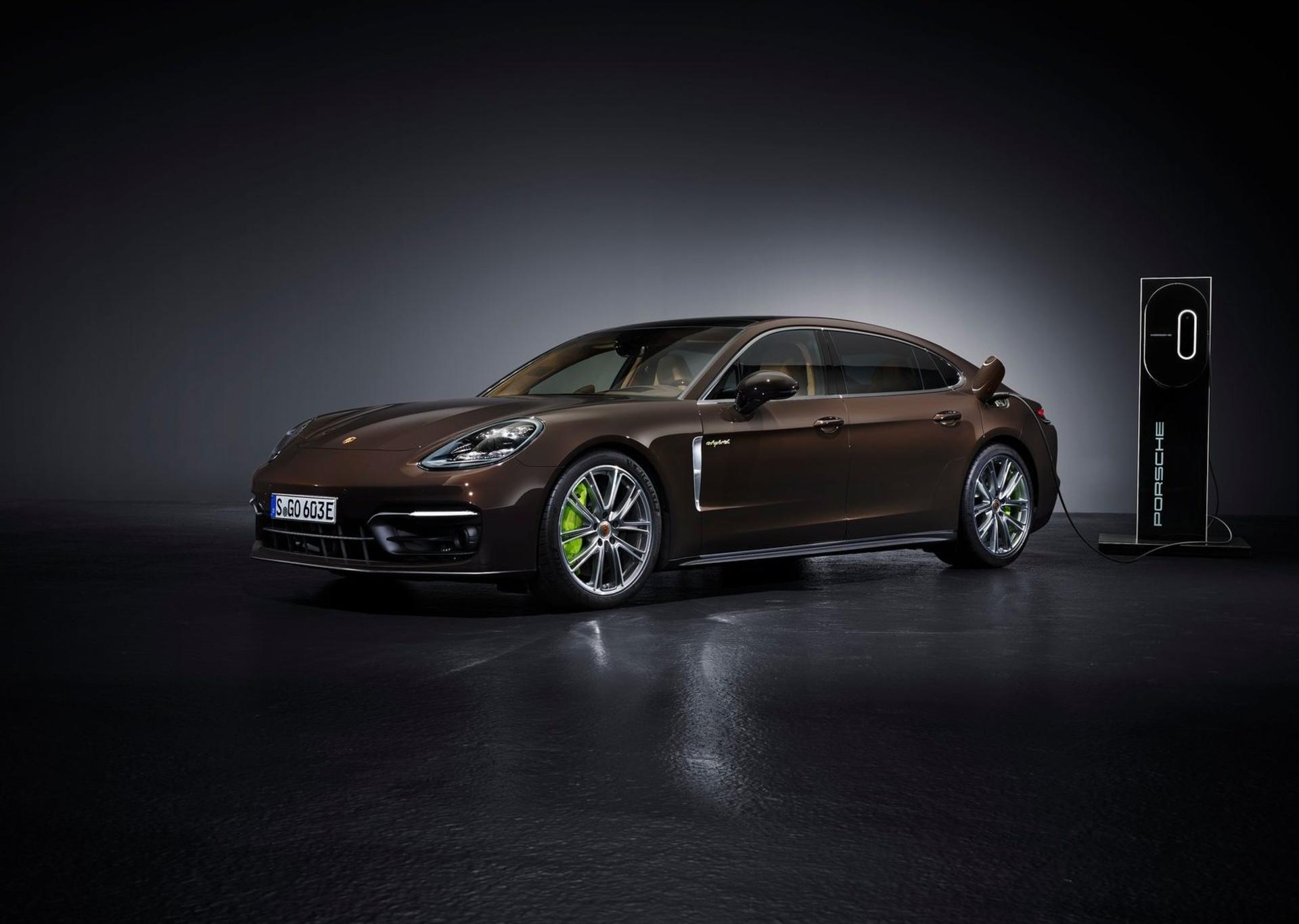 Porsche Panamera 2021 پورشه پانامرا هیبرید