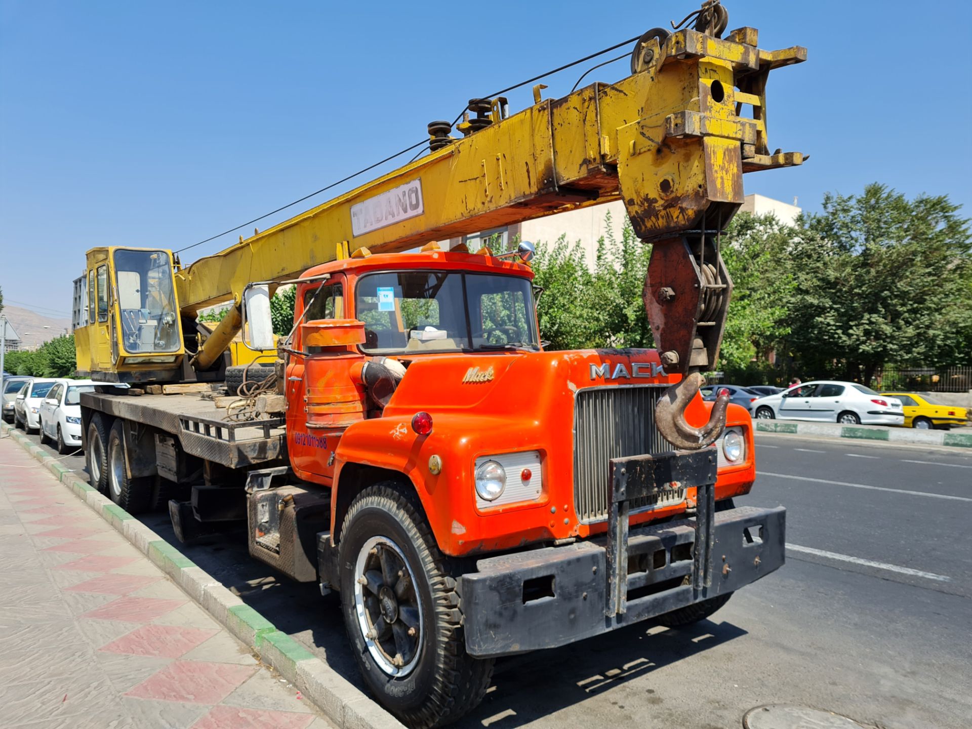 نمونه عکس دوربین اصلی گلکسی نوت ۲۰ - جرثقیل