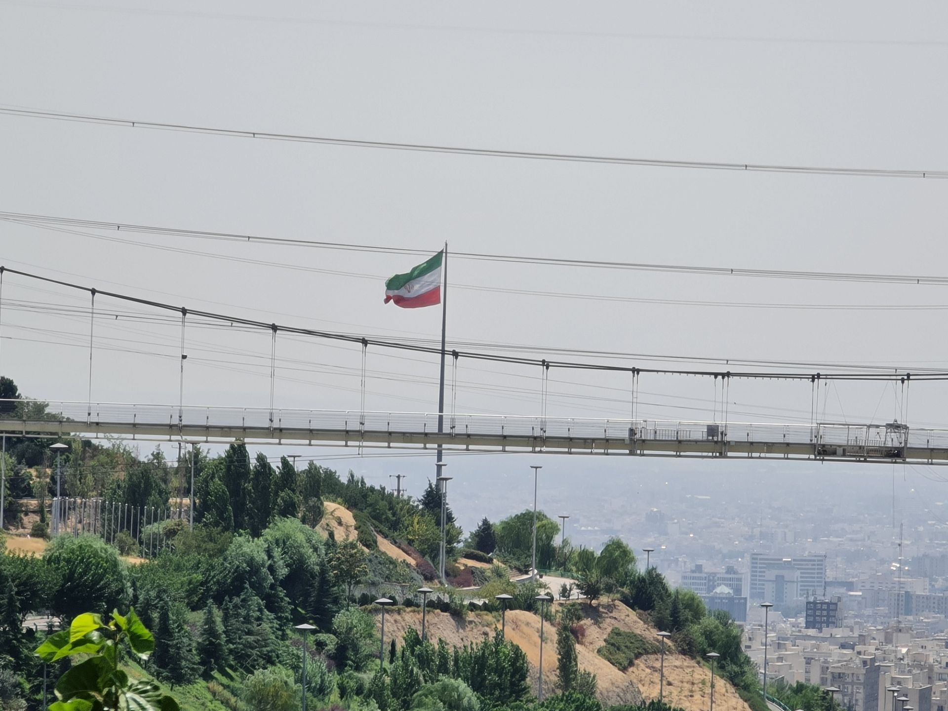 نمونه عکس 10X گلکسی نوت ۲۰ اولترا - پل معلق بوستان نهج البلاغه