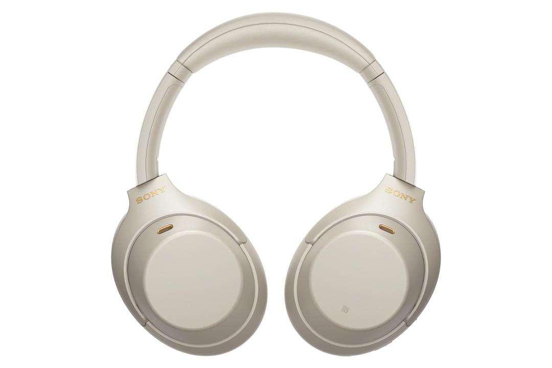 مدل سفید هدفون سونی Sony WH-1000XM4 از جلو