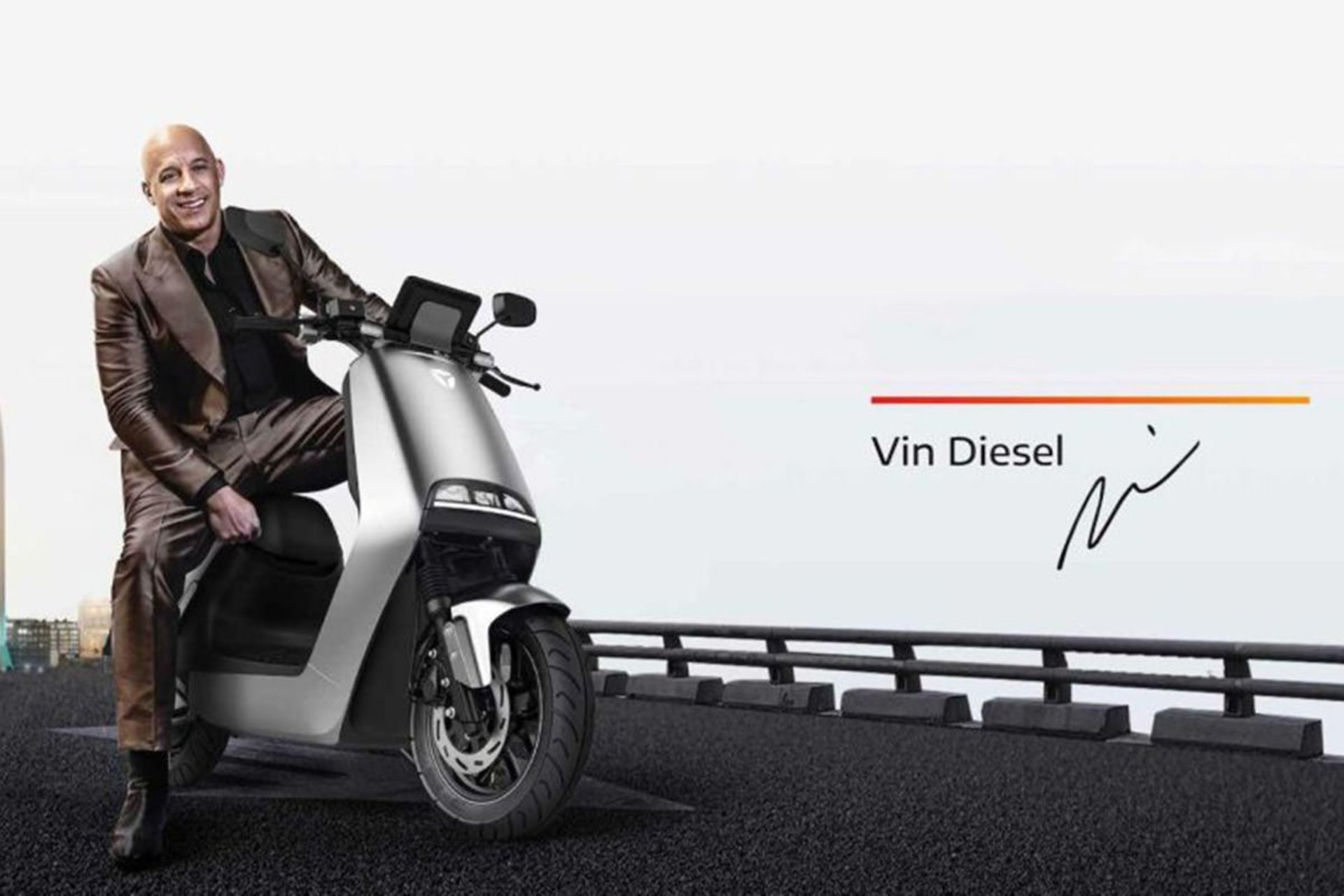 تبلیغ وین دیزل / vin diesel با اسکوتر برقی / electric scooter چینی Yadea G5