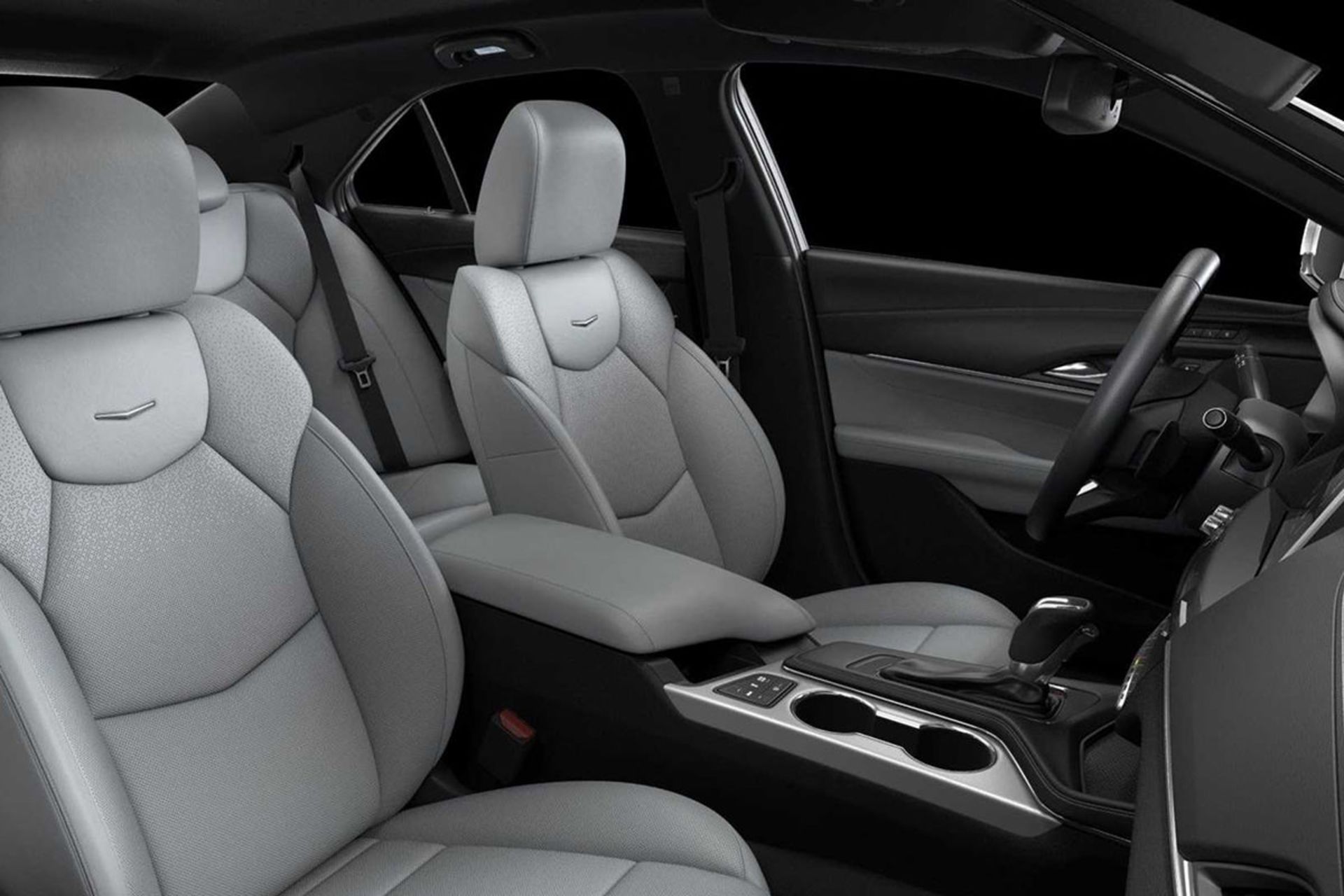 نمای کابین و صندلی های سدان کادیلاک / 2021 Cadillac CT4