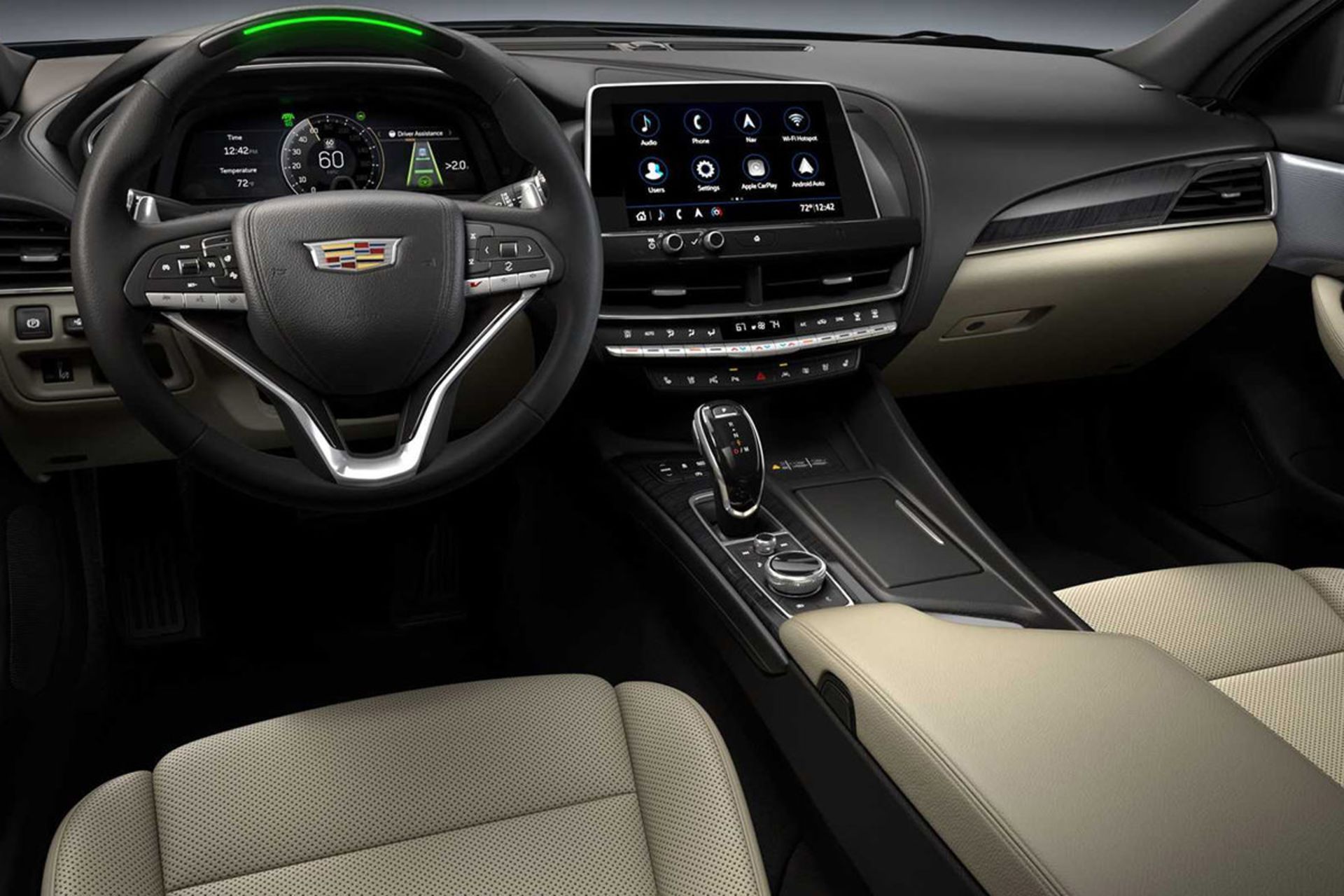نمای کابین و داشبورد سدان کادیلاک / 2021 Cadillac CT4