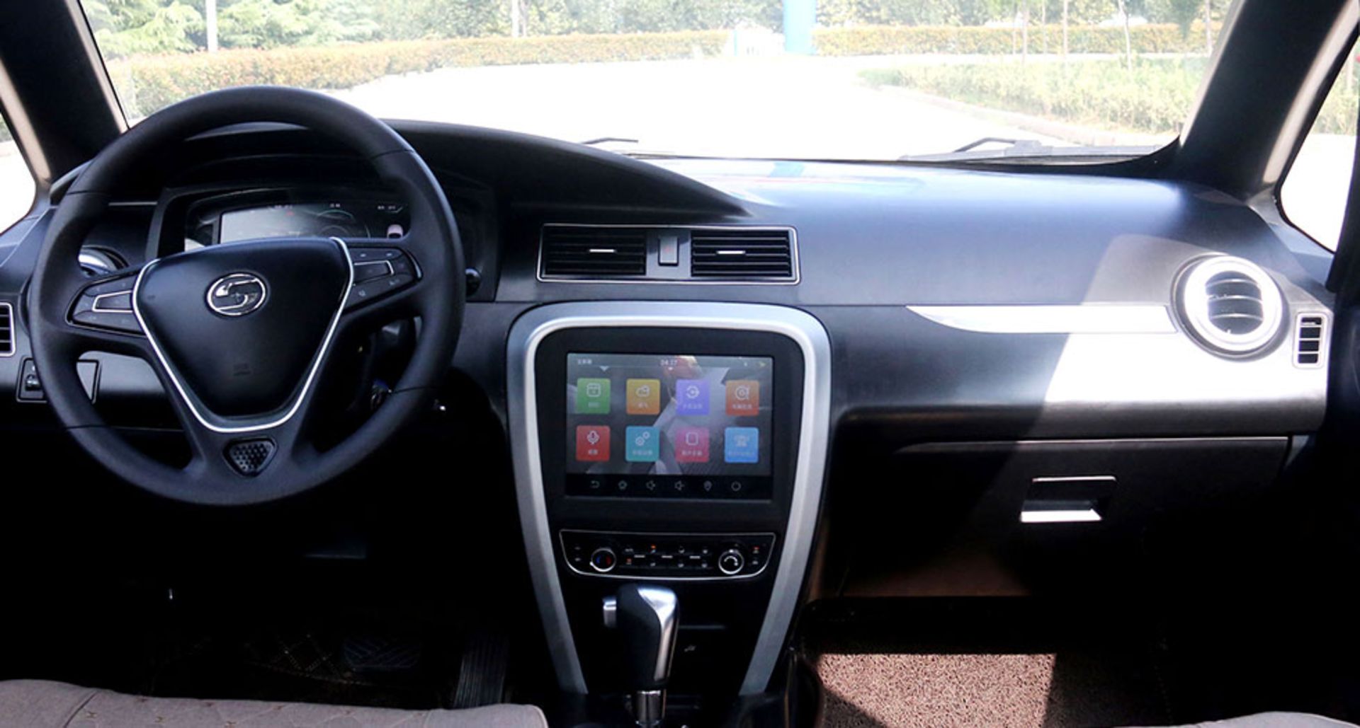 خودرو برقی کارمیان ek1 نمای داخلی