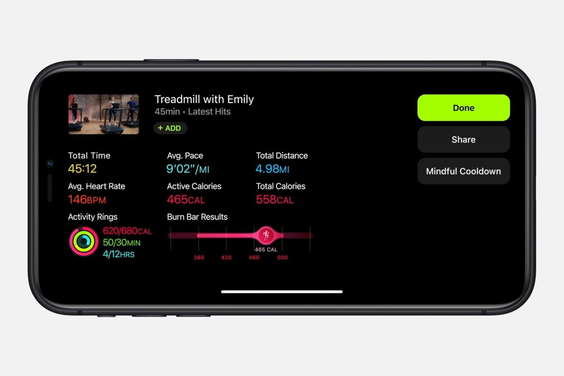 آیفون 11 افقی درحال اجرای فیتنس پلاس / Fitness Plus اپل