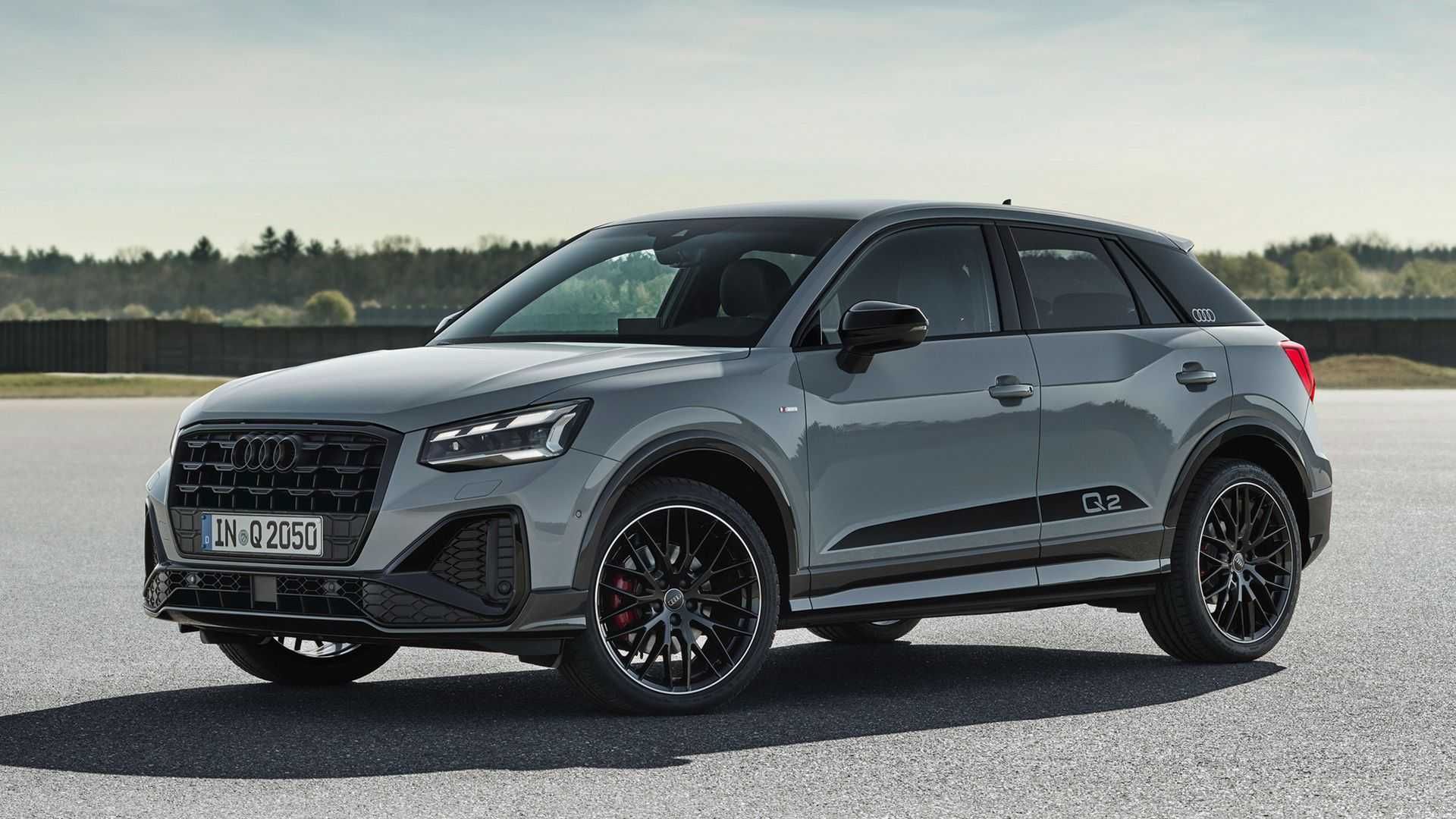 نمای سه چهارم کراس اور آئودی کیو 2 / 2021 Audi Q2 crossover