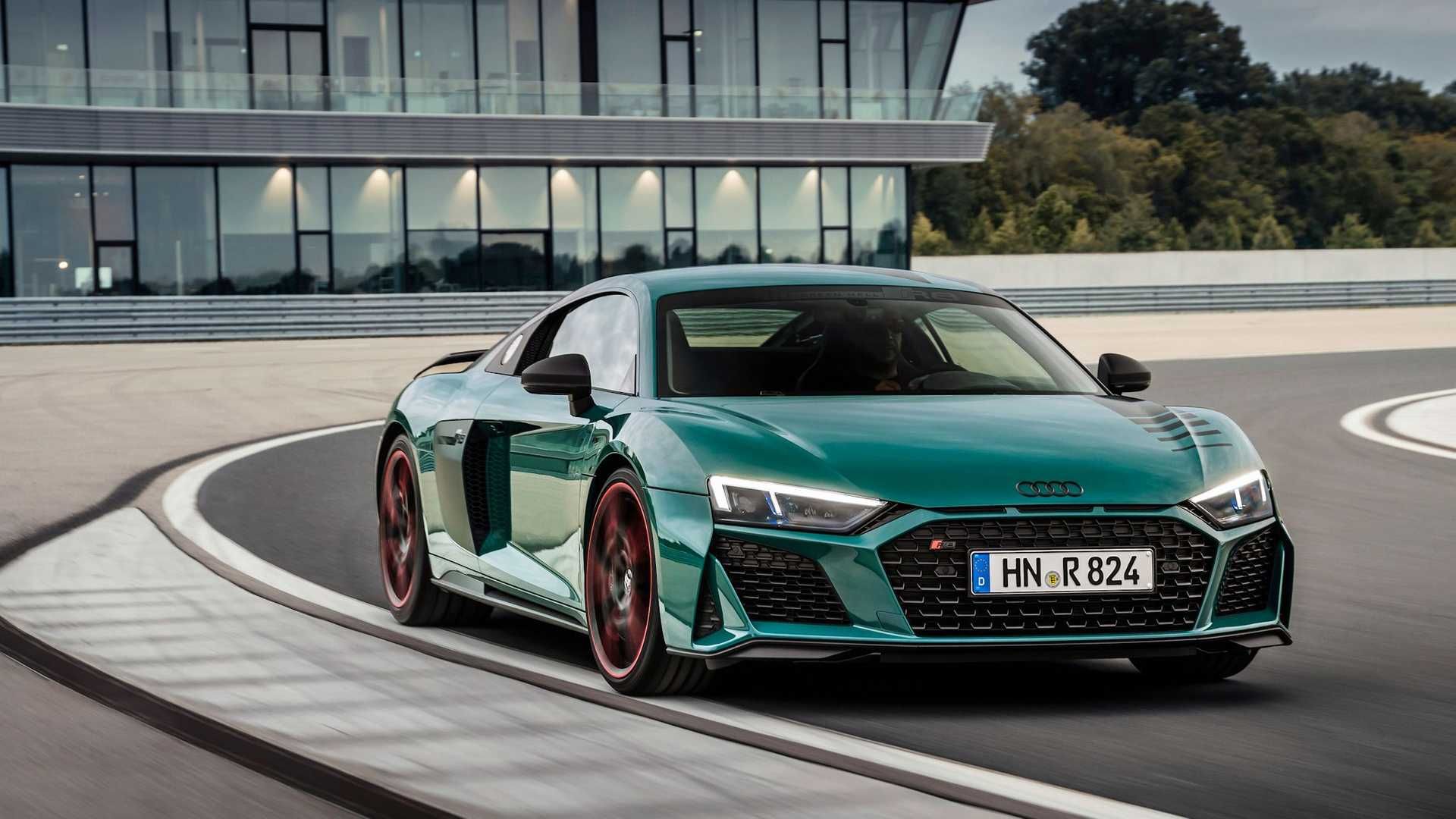 نمای جلو نسخه جهنم سبز سوپراسپرت آئودی آر8 / Audi R8 Green Hell Edition سبز رنگ 